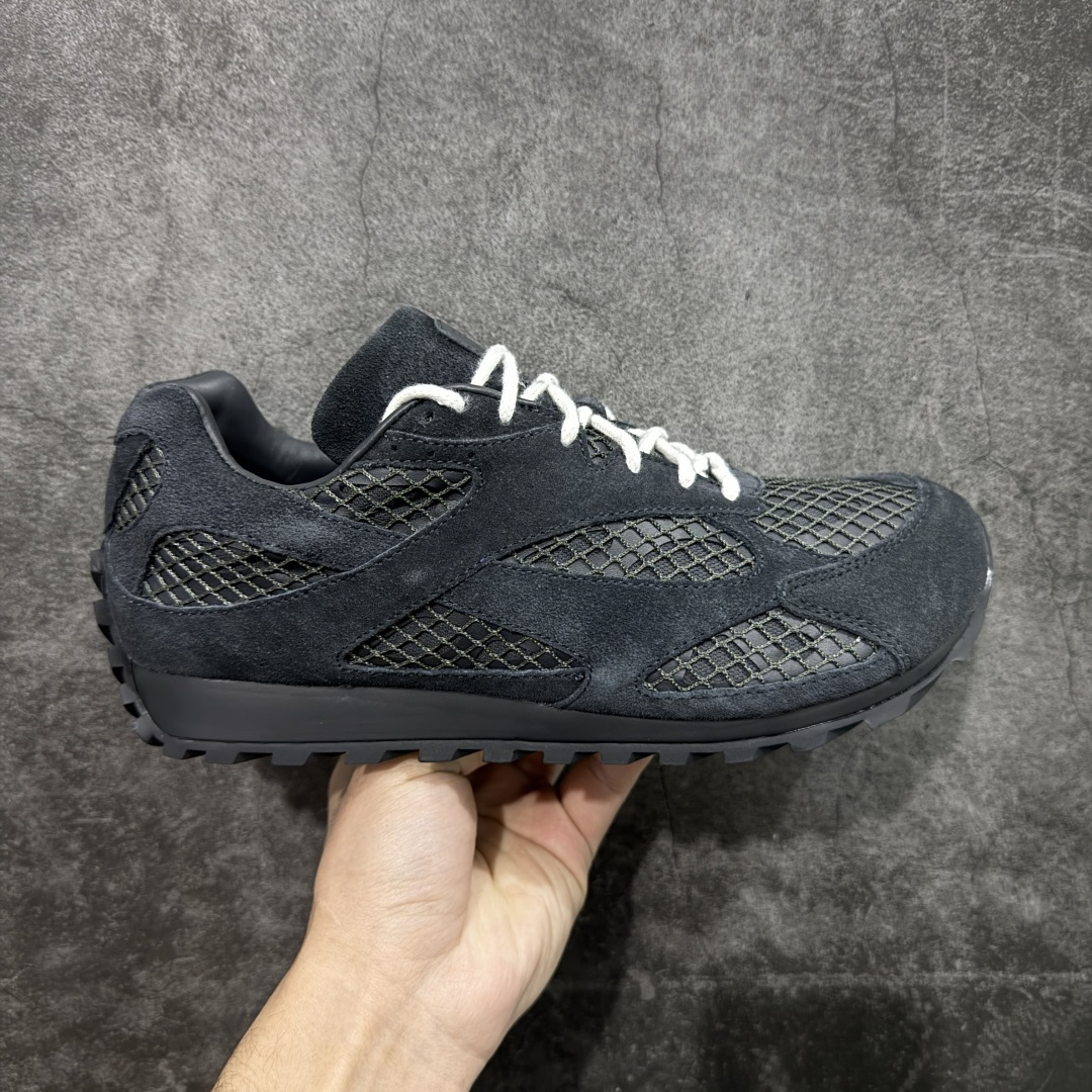【纯原M版】BOTTEGA VENETA Orbit Runner BV葆蝶家时尚休闲王一博同款老爹鞋运动鞋 原版开发 一比一打造 相似度百分之99以上 市场一梯队级别品质 区别市场任何标文顶级品质版本 采用轻质科技网布面料 搭配几何图案设计橡胶外底 王炸系列 高版本 认准套包工艺 实际增高很多哦 还是一样显腿细非常nice 耐玩耐造 对标对版 套包鞋工艺 认准高版本 大底选用拼色TPU大底 配置原版包装 尺码：35 36 37 38 39 40 41 42 43 44 45-选品中心