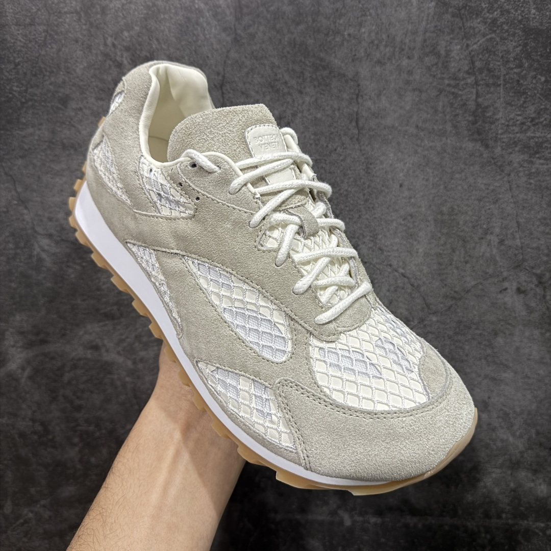 图片[3]-【纯原M版】BOTTEGA VENETA Orbit Runner BV葆蝶家时尚休闲王一博同款老爹鞋运动鞋 原版开发 一比一打造 相似度百分之99以上 市场一梯队级别品质 区别市场任何标文顶级品质版本 采用轻质科技网布面料 搭配几何图案设计橡胶外底 王炸系列 高版本 认准套包工艺 实际增高很多哦 还是一样显腿细非常nice 耐玩耐造 对标对版 套包鞋工艺 认准高版本 大底选用拼色TPU大底 配置原版包装 尺码：35 36 37 38 39 40 41 42 43 44 45-选品中心