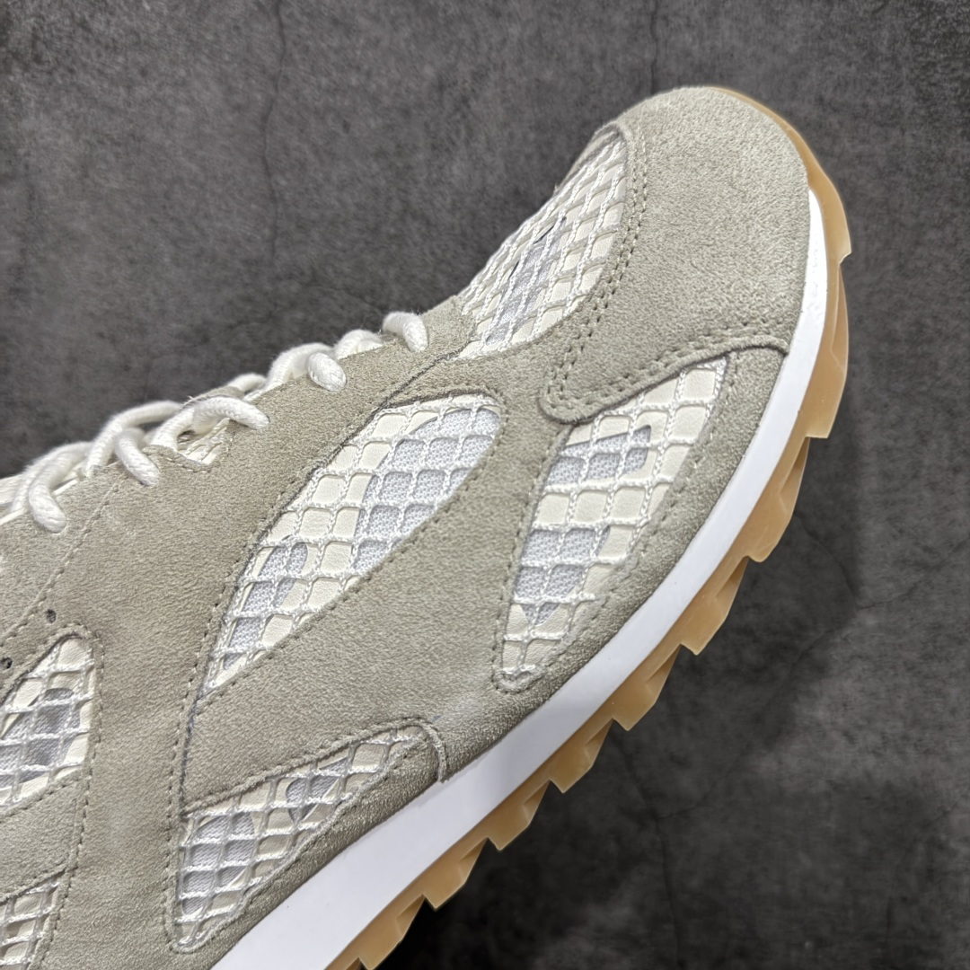 图片[6]-【纯原M版】BOTTEGA VENETA Orbit Runner BV葆蝶家时尚休闲王一博同款老爹鞋运动鞋 原版开发 一比一打造 相似度百分之99以上 市场一梯队级别品质 区别市场任何标文顶级品质版本 采用轻质科技网布面料 搭配几何图案设计橡胶外底 王炸系列 高版本 认准套包工艺 实际增高很多哦 还是一样显腿细非常nice 耐玩耐造 对标对版 套包鞋工艺 认准高版本 大底选用拼色TPU大底 配置原版包装 尺码：35 36 37 38 39 40 41 42 43 44 45-选品中心