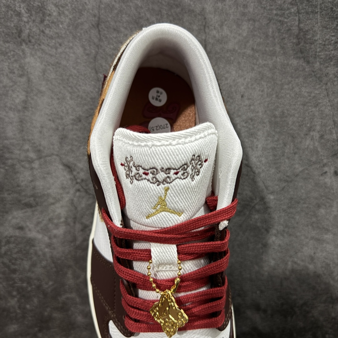 图片[8]-【KZ纯原】Nike Air Jordan 1 LOW CNY AJ1 乔一 马年限定 新年款 精致防滑 低帮复古篮球鞋 男女同款 棕褐色 货号：IQ5321-121 尺码：35.5 36 36.5 37.5 38 38.5 39 40 40.5 41 42 42.5 43 44 45 46 47.5-选品中心