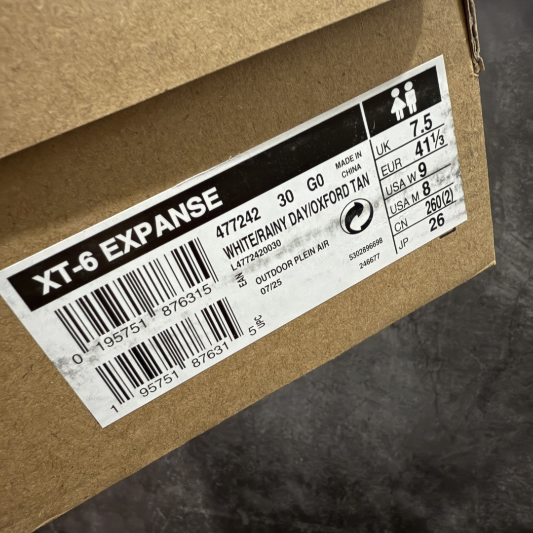 图片[9]-【巅峰升级版】 Salomon XT-6 Expanse 二代 香草色 477242 萨洛蒙复古潮流户外机能登山跑鞋 纯原外贸平台特供订单 耗时半年巨作 全套原纸板楦头开发 原厂特供网布配套加持 确保原汁原味 完美呈现版型 原档数据独家私模五层组合大底 原装Ortholite轻量化鞋垫 中底布带钢印编号 原厂TPU锁扣 进口港宝加持 后跟自然饱满 还原公司包裹性 鞋面以“锯齿”状的包裹系统呈现 在基色底之下加入了各种色点缀 将公司的最新技术和时尚前卫的造型融入耐用的长跑款式中 鞋面由 TPU 薄膜制成 并焊接在高耐磨网眼上 使其既时尚又坚固 由 ACS底盘支撑 可增强稳定性和支撑力 以及由橡胶凸耳 Contragrip外底覆盖的 EVA 缓冲中底 旨在应对崎岖的地形 鞋舌上的彩色Salomon 标签、Quicklace 系统以及鞋头、鞋舌和鞋跟上的附加品牌使细节更加完美 让穿着者可以轻松驾驭户外与通勤下的任何运动生活场景 无缝鞋身户外随意纵横 颜值与脚感兼备 出街通勤 绝对非常吸睛 你值得拥有 尺码：36 36.5 37.5 38 38.5 39 40 40.5 41 42 42.5 43 44 44.5 45-选品中心