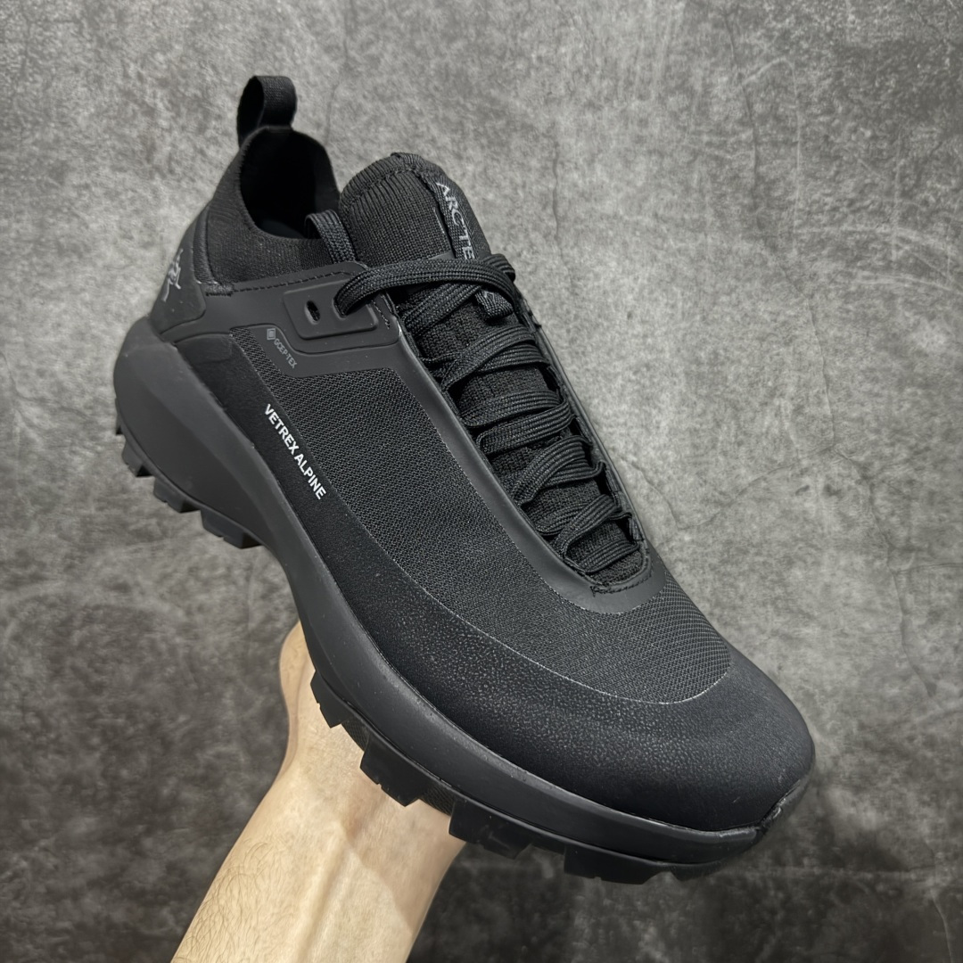 图片[3]-【公司级】Arcteryx始祖鸟 Vertex Alpine GTX M 男女情侣款低帮登山鞋 适合技术路线单日徒步穿着 aerios 鞋受到长途野外跑步鞋的启发 适合在变化的地形上进行快速轻快的徒步旅行穿着，舒适而有支撑性，鞋面更轻薄透气舒适。敏捷、稳定和技术路线上的自信源于vibram® megagrip外底、压缩eva内底以及一体的tpu 尺码：36-45-选品中心