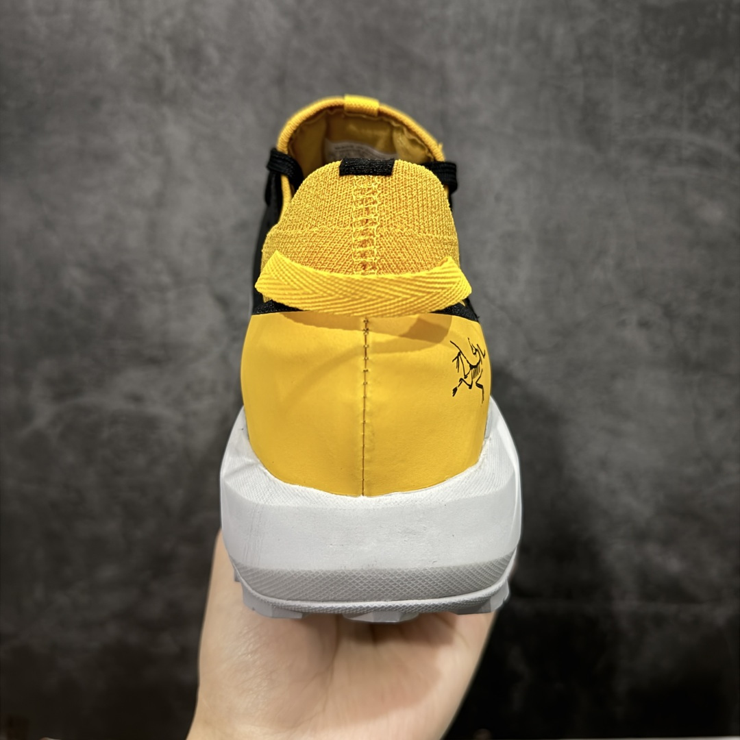 图片[4]-【公司级】Arcteryx始祖鸟 Vertex Alpine GTX M 男女情侣款低帮登山鞋 适合技术路线单日徒步穿着 aerios 鞋受到长途野外跑步鞋的启发 适合在变化的地形上进行快速轻快的徒步旅行穿着，舒适而有支撑性，鞋面更轻薄透气舒适。敏捷、稳定和技术路线上的自信源于vibram® megagrip外底、压缩eva内底以及一体的tpu 尺码：36-45-选品中心