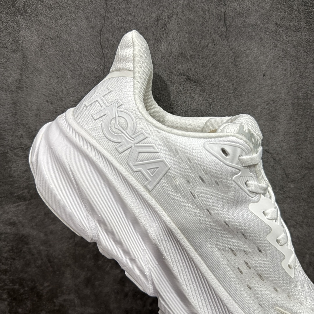 图片[7]-【纯原H版】HOKA ONE ONE Clifton 克里夫顿9代 市场顶级版本 正确细节组合大底 超高品质 欢迎对比 平台电商货盘订单 稳定补货 不断码 配套原装针织网面和纱线 原厂配套泡棉中底 既轻又缓震 原厂配套进口海绵填充 真正1：1工艺出品 尺码：36 36.5 37.5 38 38.5 39 40 40.5 41 42 42.5 43 44 44.5 45-选品中心