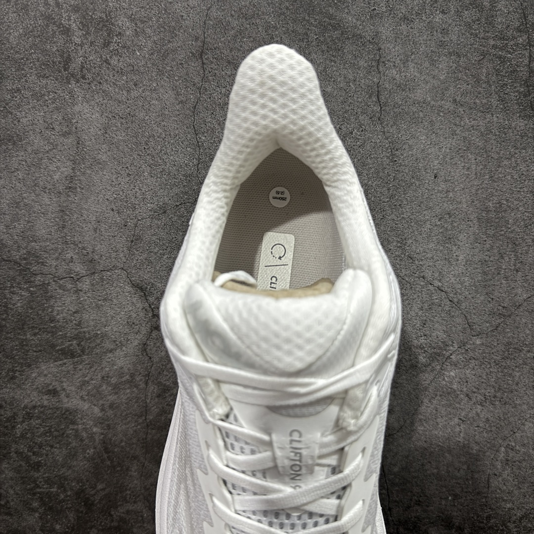 图片[8]-【纯原H版】HOKA ONE ONE Clifton 克里夫顿9代 市场顶级版本 正确细节组合大底 超高品质 欢迎对比 平台电商货盘订单 稳定补货 不断码 配套原装针织网面和纱线 原厂配套泡棉中底 既轻又缓震 原厂配套进口海绵填充 真正1：1工艺出品 尺码：36 36.5 37.5 38 38.5 39 40 40.5 41 42 42.5 43 44 44.5 45-选品中心