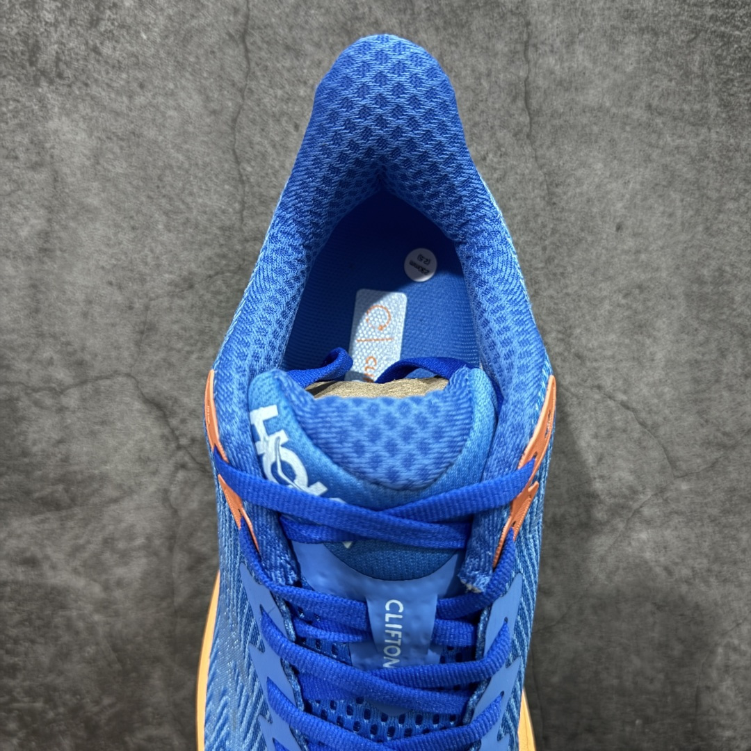 图片[8]-【纯原H版】HOKA ONE ONE Clifton 克里夫顿9代 市场顶级版本 正确细节组合大底 超高品质 欢迎对比 平台电商货盘订单 稳定补货 不断码 配套原装针织网面和纱线 原厂配套泡棉中底 既轻又缓震 原厂配套进口海绵填充 真正1：1工艺出品 尺码：36 36.5 37.5 38 38.5 39 40 40.5 41 42 42.5 43 44 44.5 45-选品中心