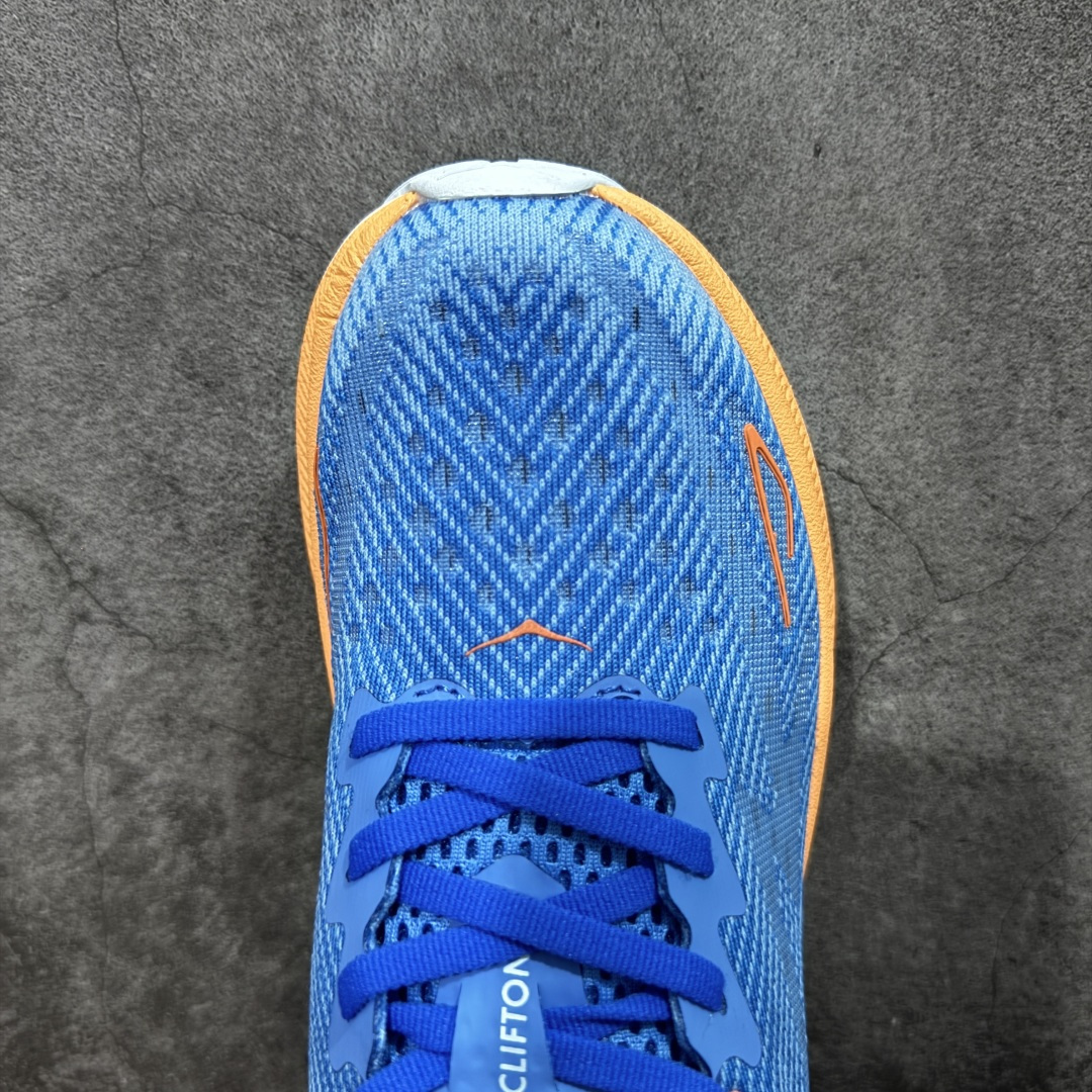 图片[5]-【纯原H版】HOKA ONE ONE Clifton 克里夫顿9代 市场顶级版本 正确细节组合大底 超高品质 欢迎对比 平台电商货盘订单 稳定补货 不断码 配套原装针织网面和纱线 原厂配套泡棉中底 既轻又缓震 原厂配套进口海绵填充 真正1：1工艺出品 尺码：36 36.5 37.5 38 38.5 39 40 40.5 41 42 42.5 43 44 44.5 45-选品中心