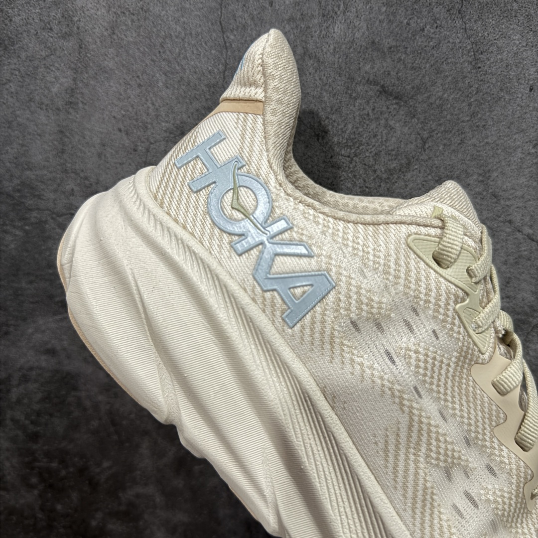 图片[7]-【纯原H版】HOKA ONE ONE Clifton 克里夫顿9代 市场顶级版本 正确细节组合大底 超高品质 欢迎对比 平台电商货盘订单 稳定补货 不断码 配套原装针织网面和纱线 原厂配套泡棉中底 既轻又缓震 原厂配套进口海绵填充 真正1：1工艺出品 尺码：36 36.5 37.5 38 38.5 39 40 40.5 41 42 42.5 43 44 44.5 45-选品中心