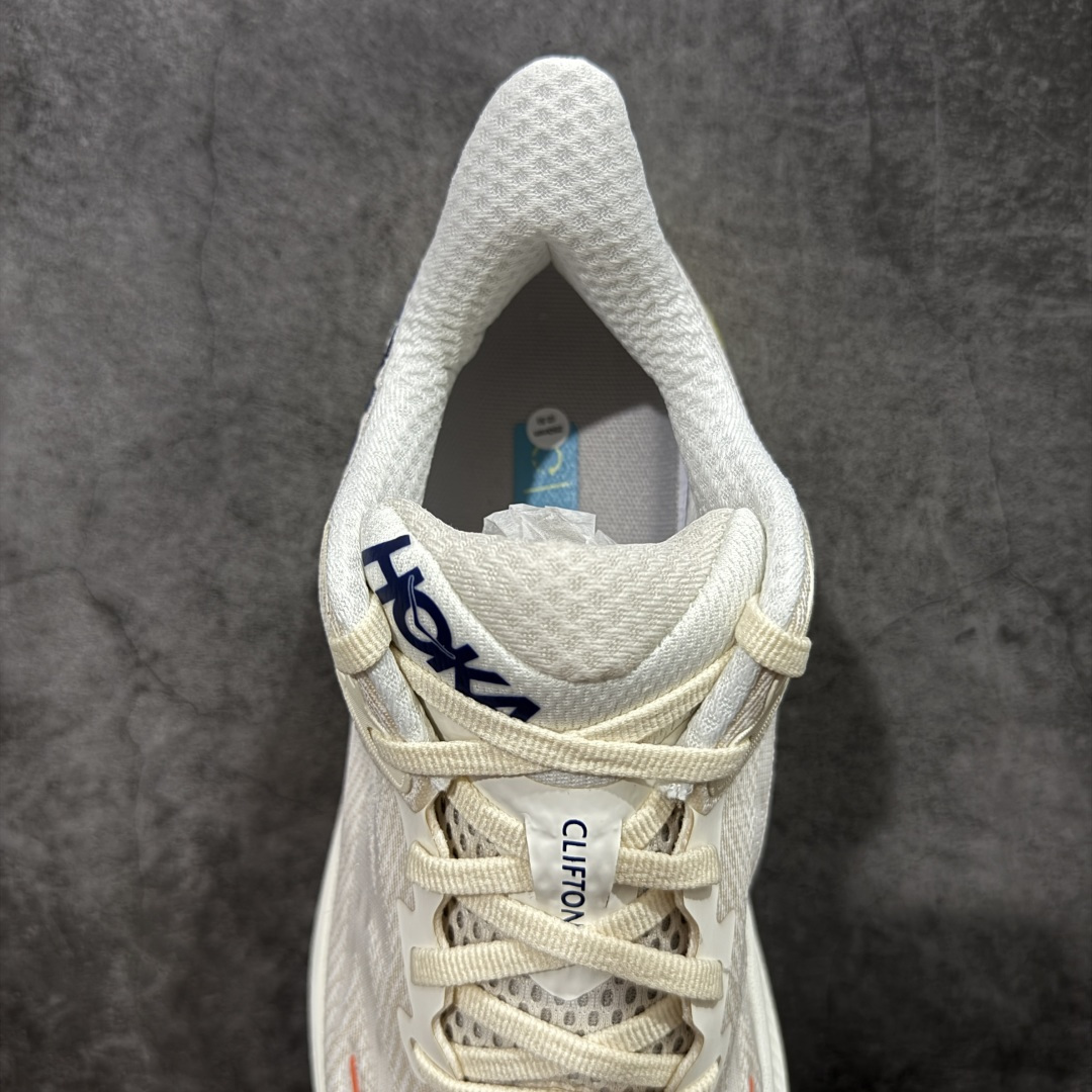 图片[8]-【纯原H版】HOKA ONE ONE Clifton 克里夫顿9代 市场顶级版本 正确细节组合大底 超高品质 欢迎对比 平台电商货盘订单 稳定补货 不断码 配套原装针织网面和纱线 原厂配套泡棉中底 既轻又缓震 原厂配套进口海绵填充 真正1：1工艺出品 尺码：36 36.5 37.5 38 38.5 39 40 40.5 41 42 42.5 43 44 44.5 45-选品中心