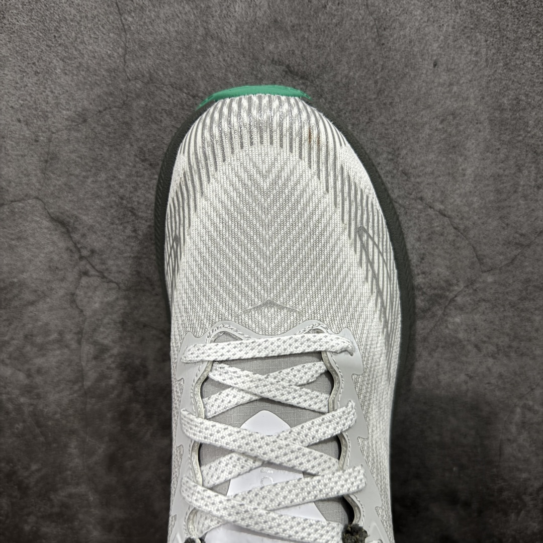 图片[5]-【纯原H版】HOKA ONE ONE Clifton 克里夫顿9代 市场顶级版本 正确细节组合大底 超高品质 欢迎对比 平台电商货盘订单 稳定补货 不断码 配套原装针织网面和纱线 原厂配套泡棉中底 既轻又缓震 原厂配套进口海绵填充 真正1：1工艺出品 尺码：36 36.5 37.5 38 38.5 39 40 40.5 41 42 42.5 43 44 44.5 45-选品中心