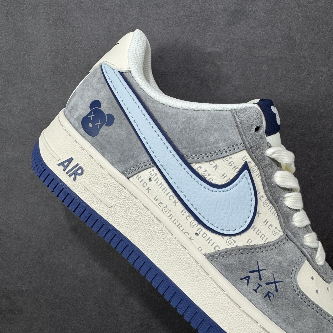 图片[6]-【定制版】Nike Air Force 1 \’07 Low “暴力熊联名—— 白蓝灰麂皮” 高端定制 低帮休闲板鞋 定制鞋盒 大厂纯原品质出货 超高清洁度 皮料切割干净无任何毛边 细节完美 货号：XD9314-610 尺码： 36 36.5 37.5 38 38.5 39 40 40.5 41 42 42.5 43 44 44.5 45-选品中心