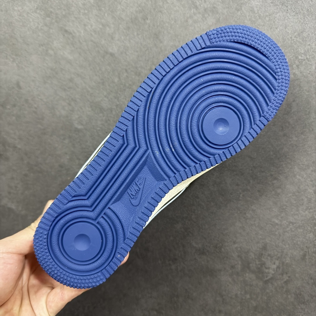 图片[9]-【定制版】Nike Air Force 1 \’07 Low “暴力熊联名—— 白蓝灰麂皮” 高端定制 低帮休闲板鞋 定制鞋盒 大厂纯原品质出货 超高清洁度 皮料切割干净无任何毛边 细节完美 货号：XD9314-610 尺码： 36 36.5 37.5 38 38.5 39 40 40.5 41 42 42.5 43 44 44.5 45-选品中心