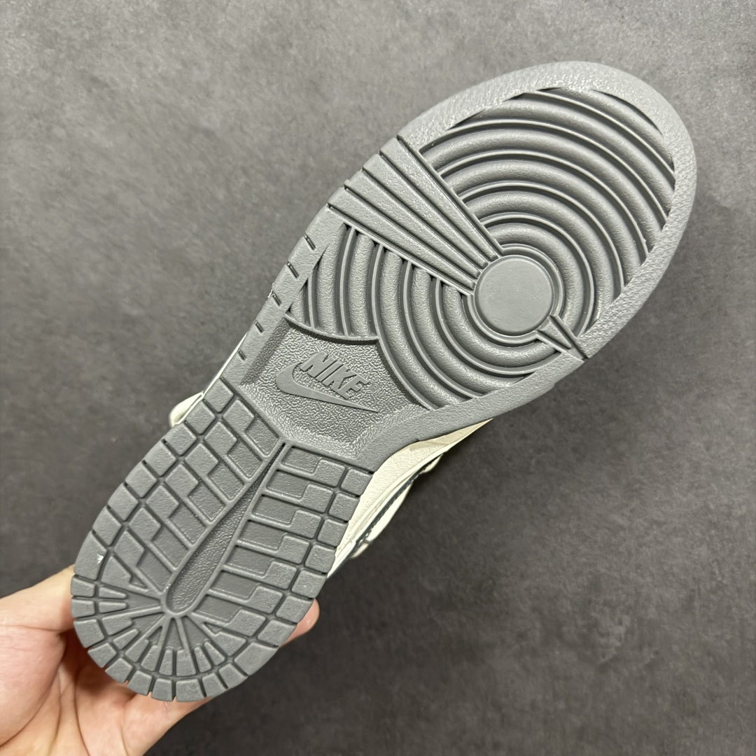 图片[9]-【定制版】NK SB Dunk Low LV联名 米灰抽绳 周年高端定制 低帮休闲板鞋 #定制鞋盒 大厂纯原品质出货 超高清洁度 皮料切割干净无任何毛边 细节完美 货号：CX5050-Y51 尺码：36 36.5 37.5 38 38.5 39 40 40.5 41 42 42.5 43 44 44.5 45 编码：GLB340350-选品中心