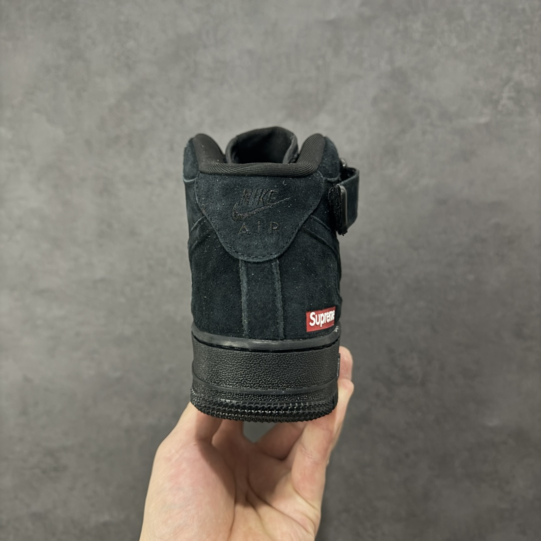 图片[4]-【定制版】#Supreme x Nk Air Force 1’07 Mid 定制配色 Supreme联名 空军一号经典中帮休闲百搭板鞋 公司级版本 定制鞋盒 大厂流水生产 超高清洁度 皮料切割干净无任何毛边 内置蜂窝气垫 细节做工一流 橡胶鞋底 防滑耐磨 舒适上脚 货号：DV0788-004  尺码：36 36.5 37.5 38 38.5 39 40 40.5 41 42 42.5 43 44 44.5 45 编码：GLA310320-选品中心