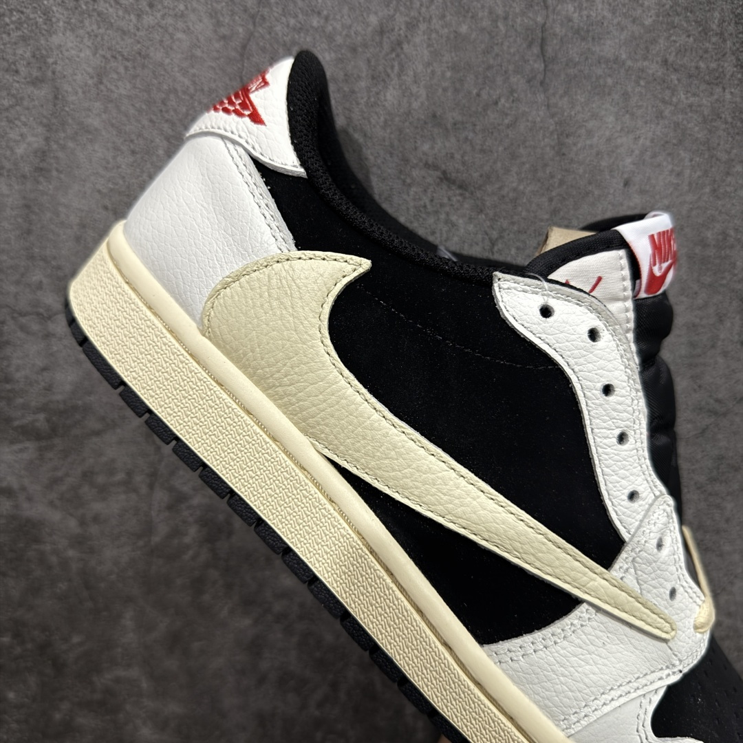 图片[7]-【原厂版】Air Jordan 1 x Travis Scott AJ1 x TS联名白黑倒钩低帮 XZ6868-001 超级强悍品质 可对比市场各大纯原版本 专业aj大厂出品 对细节的把控毋庸置疑 材料也是用最接近原鞋的头层皮料 所有地方都没有做到减配 原厂鞋楦打造完美鞋型 整体鞋型以及后跟做的弧度做的非常好 鞋带为原厂打蜡鞋带 粗细程度同步原鞋 裁片清洁度到位 无明显瑕疵毛边 免修产品 正确针车 该重针 该有尖角的地方都有做到 鞋价格非常香 转手可闭眼卖高价 到手各位就知道货有多好 绝对秒杀一切同价格货品 尺码：40-47.5-选品中心