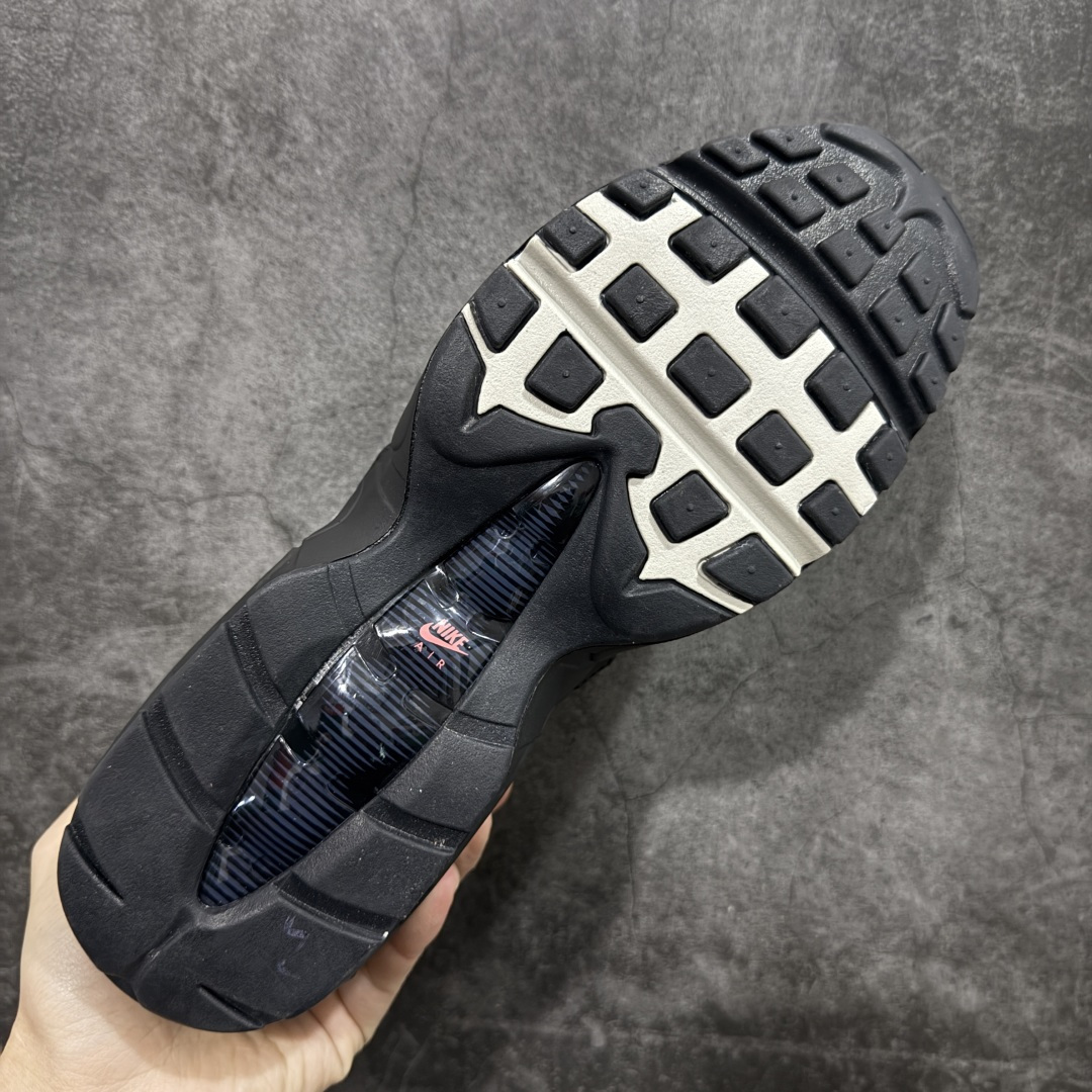 图片[9]-【EM纯原/小绿x】NK Air Max 95 OG 联名复古舒适气垫运动鞋 DM0011-007 全部配色 原鞋开发生产 高度还原 一眼ZP既视感 男女鞋真标半码制 原楦原纸版数据开发 环保进口透气牛皮革材质 高弹EVA缓震中底组合开窗式Air气垫装置 外置防滑耐磨橡胶外底❗ 尺码：36 37.5 38 38.5 39 40 40.5 41 42 42.5 43 44 44.5 45 46 47.5-选品中心