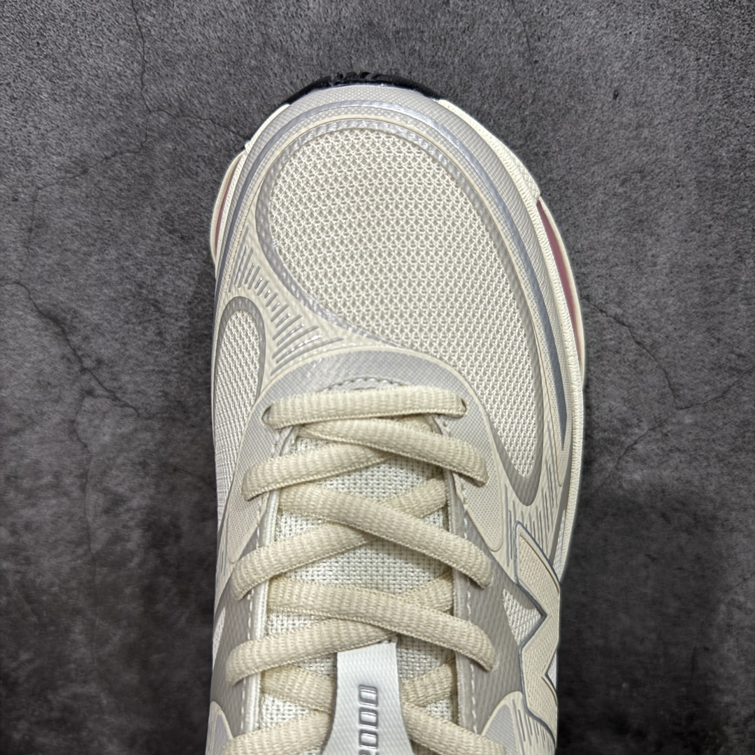 图片[5]-【纯原版】New Balance 新百伦 NB2000 网面休闲鞋 U20008XQ NB官方重磅新品 一款融合复古设计与现代科技的跑鞋，以其经典的造型和舒适脚感，成为2025年复古潮流爱好的推荐单品。 极具视觉冲击力的5根ABZORB单元，以及无缝鞋面的设计，加上3M反光材质的装饰，比之前推出的9060系列更夸张，更具未来感。 尺码：36-46.5-选品中心