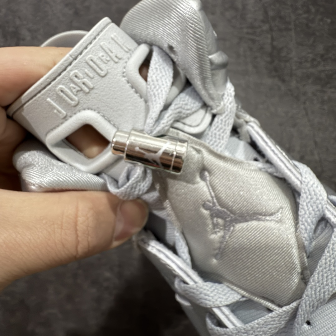 图片[6]-【XP纯原】PSG x Jordan Air Jordan 6 PSG 2026 液态银 XP纯原生产线出品 市售天花板品质出货 国内一线头部大厂知名厂牌同源出品 顶级工艺打造 原鞋开发 原厂冲刀皮料切割 原楦原模开发打造 经典乔6漏斗腰线 非市面所谓\”纯原\”直筒腰 货号：IQ5135-001 尺码：40 40.5 41 42 42.5 43 44 44.5 45 45.5 46 47.5-选品中心