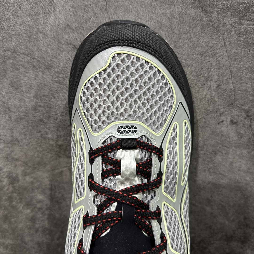 图片[5]-【纯原H版】HOKA ONE ONE U Clifton One9 舒适 防滑耐磨 低帮 生活休闲鞋 男女同款 货号 1155370 鞋面用轻的无缝架构 鞋带用了弹性不易松脱的扁宽弹性鞋带 轻薄的TPU贴在透气的鞋面上 前掌与中掌部分进行加宽 橡胶大底 EVA缓震鞋底用滚动平衡技术引导跑者自然步态 轻量化材料高弹力泡棉升级中底 内嵌欧索莱Ortholite® 混合(再生)鞋垫 外置耐磨防滑橡胶模块❗️ 尺码：36 36.5 37.5 38 39 40 40.5 41 42 42.5 43 44 45-选品中心