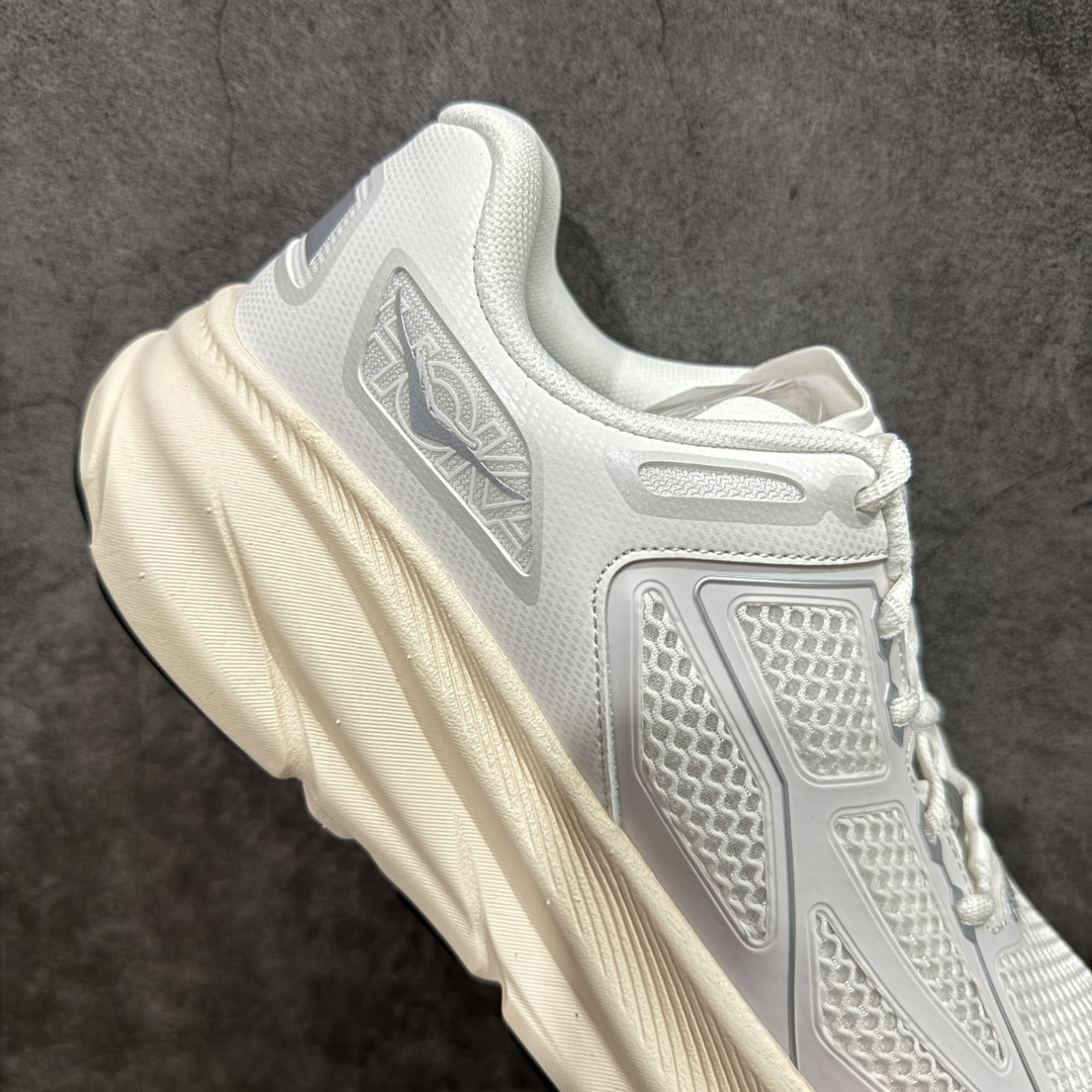 图片[7]-【纯原H版】HOKA ONE ONE U Clifton One9 舒适 防滑耐磨 低帮 生活休闲鞋 男女同款 货号 1155370 鞋面用轻的无缝架构 鞋带用了弹性不易松脱的扁宽弹性鞋带 轻薄的TPU贴在透气的鞋面上 前掌与中掌部分进行加宽 橡胶大底 EVA缓震鞋底用滚动平衡技术引导跑者自然步态 轻量化材料高弹力泡棉升级中底 内嵌欧索莱Ortholite® 混合(再生)鞋垫 外置耐磨防滑橡胶模块❗️ 尺码：36 36.5 37.5 38 39 40 40.5 41 42 42.5 43 44 45-选品中心