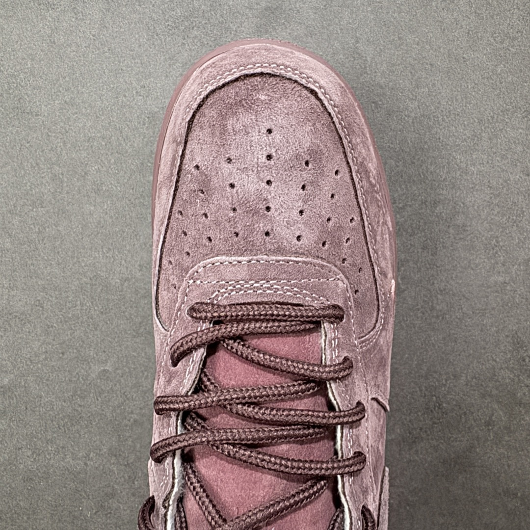 图片[8]-【定制版】Supreme x Nk Air Force 1’07 Mid 定制配色 Supreme联名 空军一号经典中帮休闲百搭板鞋 公司级版本 定制鞋盒 大厂流水生产 超高清洁度 皮料切割干净无任何毛边 内置蜂窝气垫 细节做工一流 橡胶鞋底 防滑耐磨 舒适上脚 货号：DV0788-003  尺码：36 36.5 37.5 38 38.5 39 40 40.5 41 42 42.5 43 44 44.5 45 编码：GLB320330-选品中心