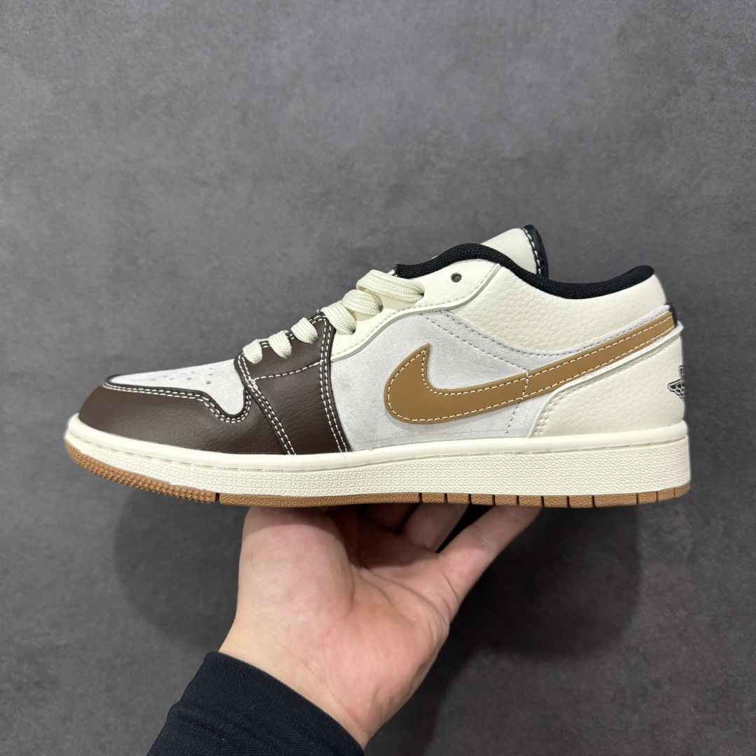 图片[2]-【定制版】Nike Jordan Air Jordan 1“ 北面联名——马年限定” 高端定制 低帮 复古 减震 防滑 耐磨 篮球鞋 定制鞋盒 大厂纯原品质出货 超高清洁度 皮料切割干净无任何毛边 细节完美 货号：XX2624-024 尺码： 36 36.5 37.5 38 38.5 39 40 40.5 41 42 42.5 43 44 44.5 45-选品中心