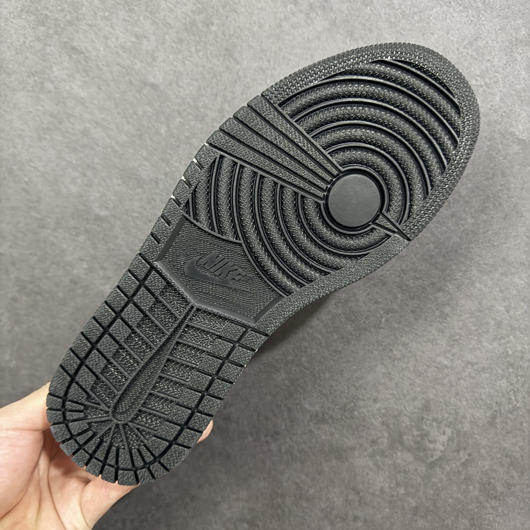 图片[9]-【定制版】高端定制 Travis Scott x Jordan 1 Low LV联名-白灰格纹 倒勾低帮休闲版本 原厂全头层皮 大厂纯原品质出货 纯正版型 定制鞋盒 皮料切割干净无任何毛边 细节完美 超高清洁度 货号：DZ2688-013 尺码：36 36.5 37.5 38 38.5 39 40 40.5 41 42 42.5 43 44 44.5 45-选品中心