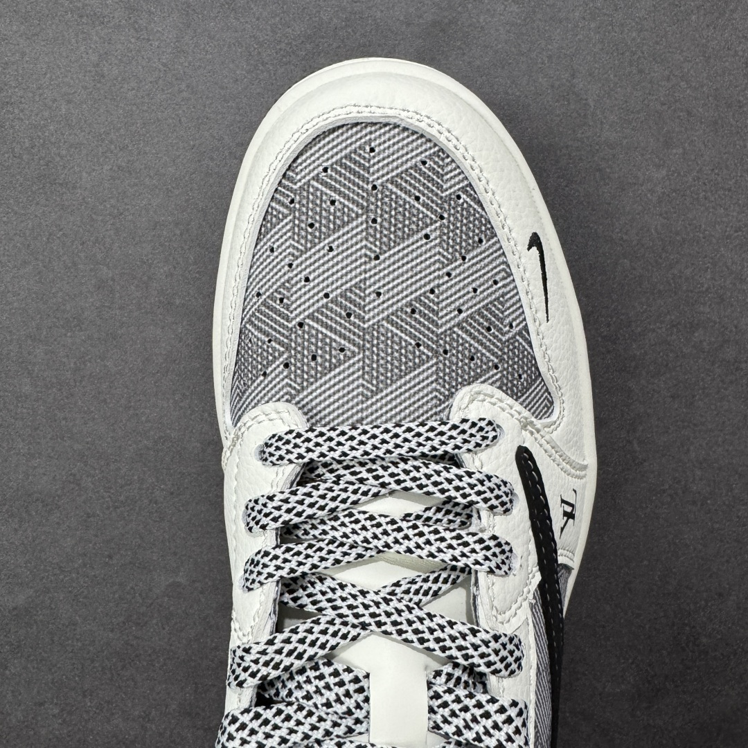 图片[8]-【定制版】高端定制 Travis Scott x Jordan 1 Low LV联名-白灰格纹 倒勾低帮休闲版本 原厂全头层皮 大厂纯原品质出货 纯正版型 定制鞋盒 皮料切割干净无任何毛边 细节完美 超高清洁度 货号：DZ2688-013 尺码：36 36.5 37.5 38 38.5 39 40 40.5 41 42 42.5 43 44 44.5 45-选品中心