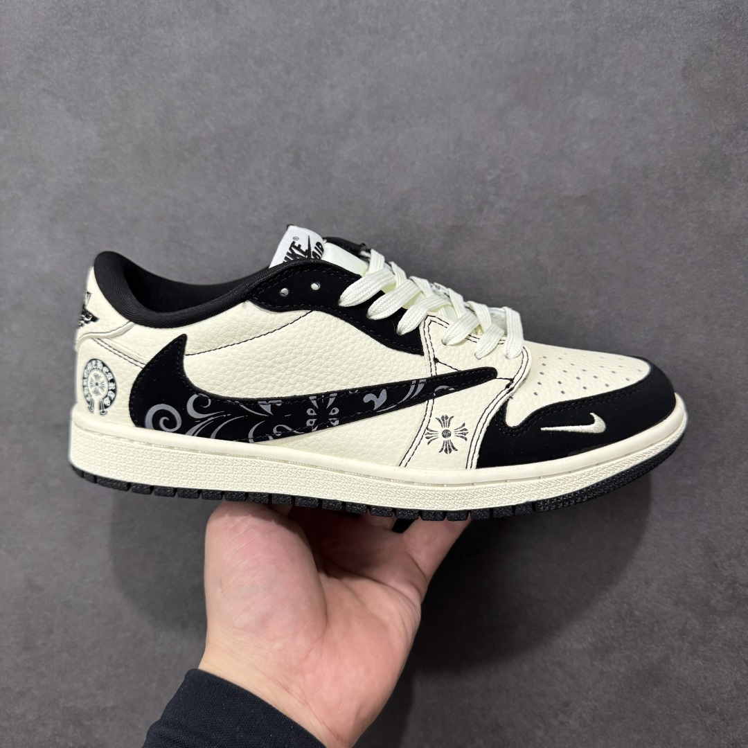 【定制版】Travis Scott x Jordan 1 Low “克罗心联名——印花翻毛米黑” 高端定制 乔丹倒勾低帮休闲板鞋 大厂纯原品质出货 纯正版型 定制鞋盒 皮料切割干净无任何毛边 细节完美 超高清洁度 货号:DD7866-108 尺码:36 36.5 37.5 38 38.5 39 40 40.5 41 42 42.5 43 44 44.5 45 编码:HXSB330340-选品中心