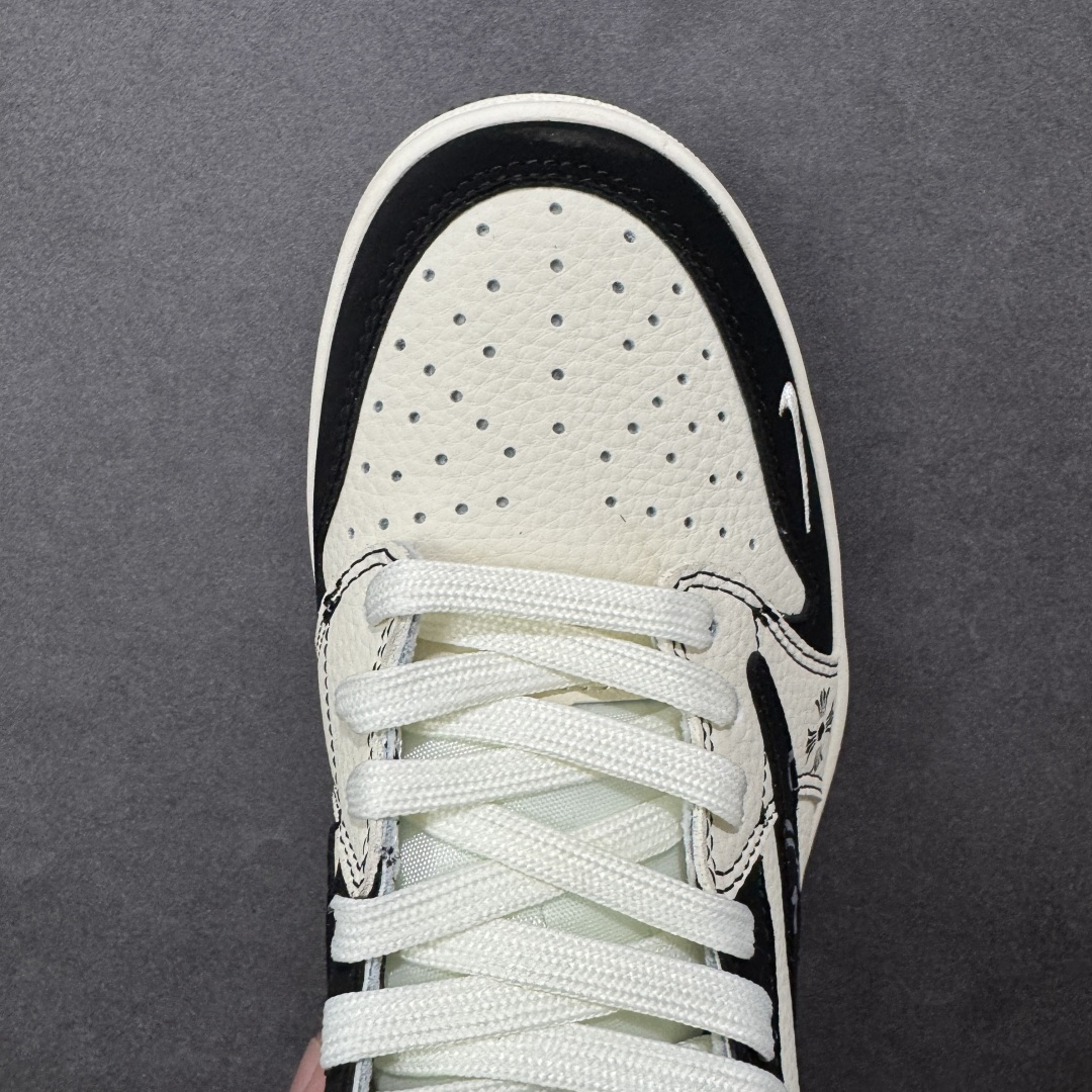 图片[8]-【定制版】Travis Scott x Jordan 1 Low “克罗心联名——印花翻毛米黑” 高端定制 乔丹倒勾低帮休闲板鞋 大厂纯原品质出货 纯正版型 定制鞋盒 皮料切割干净无任何毛边 细节完美 超高清洁度 货号：DD7866-108 尺码：36 36.5 37.5 38 38.5 39 40 40.5 41 42 42.5 43 44 44.5 45 编码：HXSB330340-选品中心