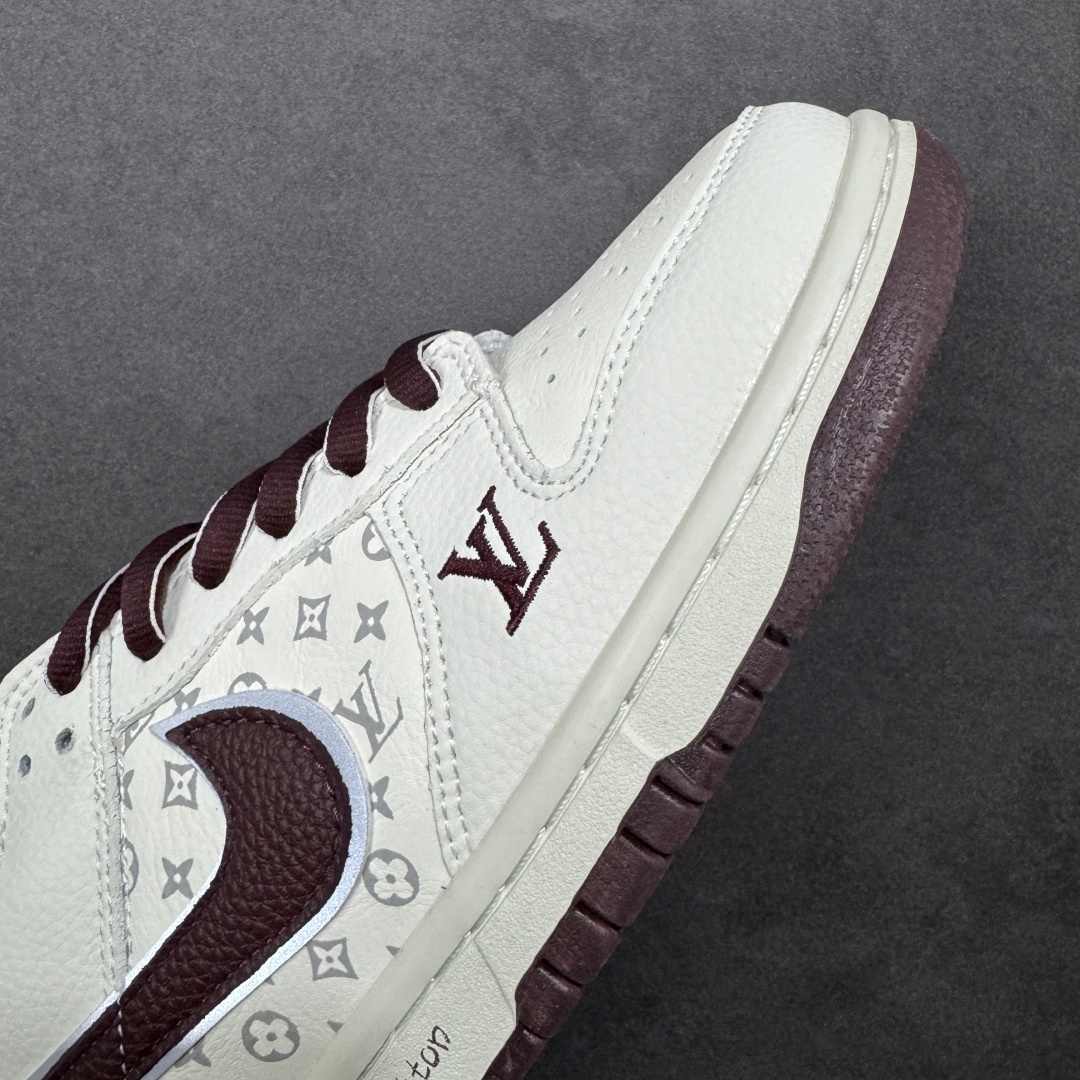 图片[5]-【定制版】Nike SB Dunk Low \”LV联名“——白酒红” 高端定制 低帮休闲板鞋 定制鞋盒 高级夜光效果 Ortholite鞋垫透气防臭 大厂纯原品质出货 超高清洁度 皮料切割干净无任何毛边 细节完美 货号：YF9511-917 尺码： 36 36.5 37.5 38 38.5 39 40 40.5 41 42 42.5 43 44 44.5 45-选品中心