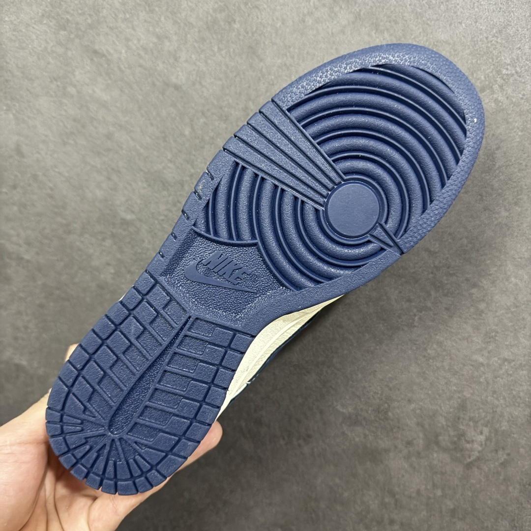 图片[9]-【定制版】Nike SB Dunk Low“ 北面联名—米灰黑拼接” 周年高端定制 低帮休闲板鞋 定制鞋盒 大厂纯原品质出货 超高清洁度 皮料切割干净无任何毛边 细节完美 货号：MN1688-109 尺码：36 36.5 37.5 38 38.5 39 40 40.5 41 42 42.5 43 44 44.5 45 编码：HXSB330340-选品中心