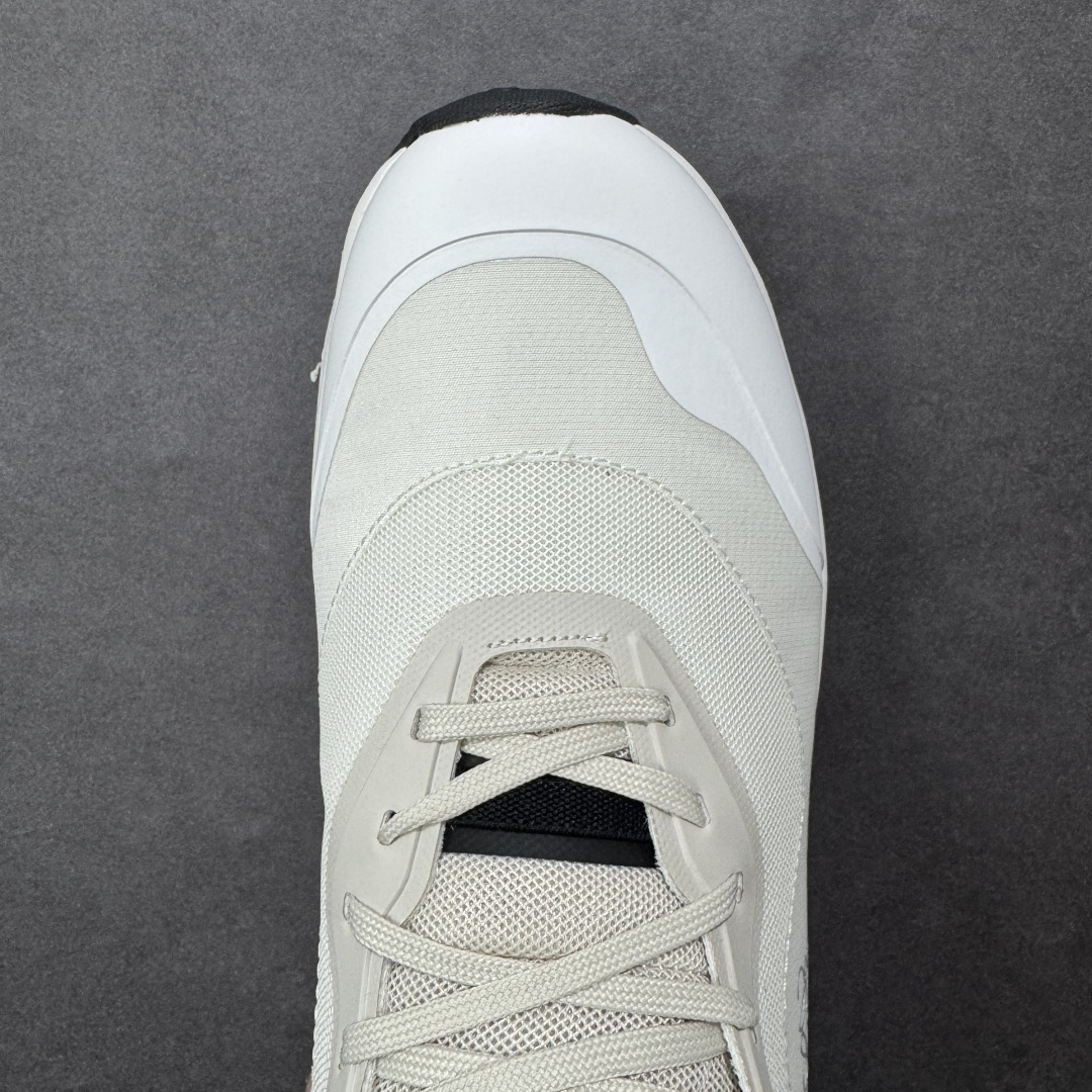 图片[8]-【公司级】On昂跑 LOEWE 系列低帮轻量舒适多功能休闲运动鞋 采用工程飞织网布组合再生聚酯纤维鞋面材质搭载独家隐藏速度中板 镂空CloudTec科技 泡棉缓震中底 黑科技跑出圈的时尚运动新宠 货号：3ME10692979 尺码：36 36.5 37 38 38.5 39 40 40.5 41 42 42.5 43 44 45 46 47 编码：XSB220230-选品中心