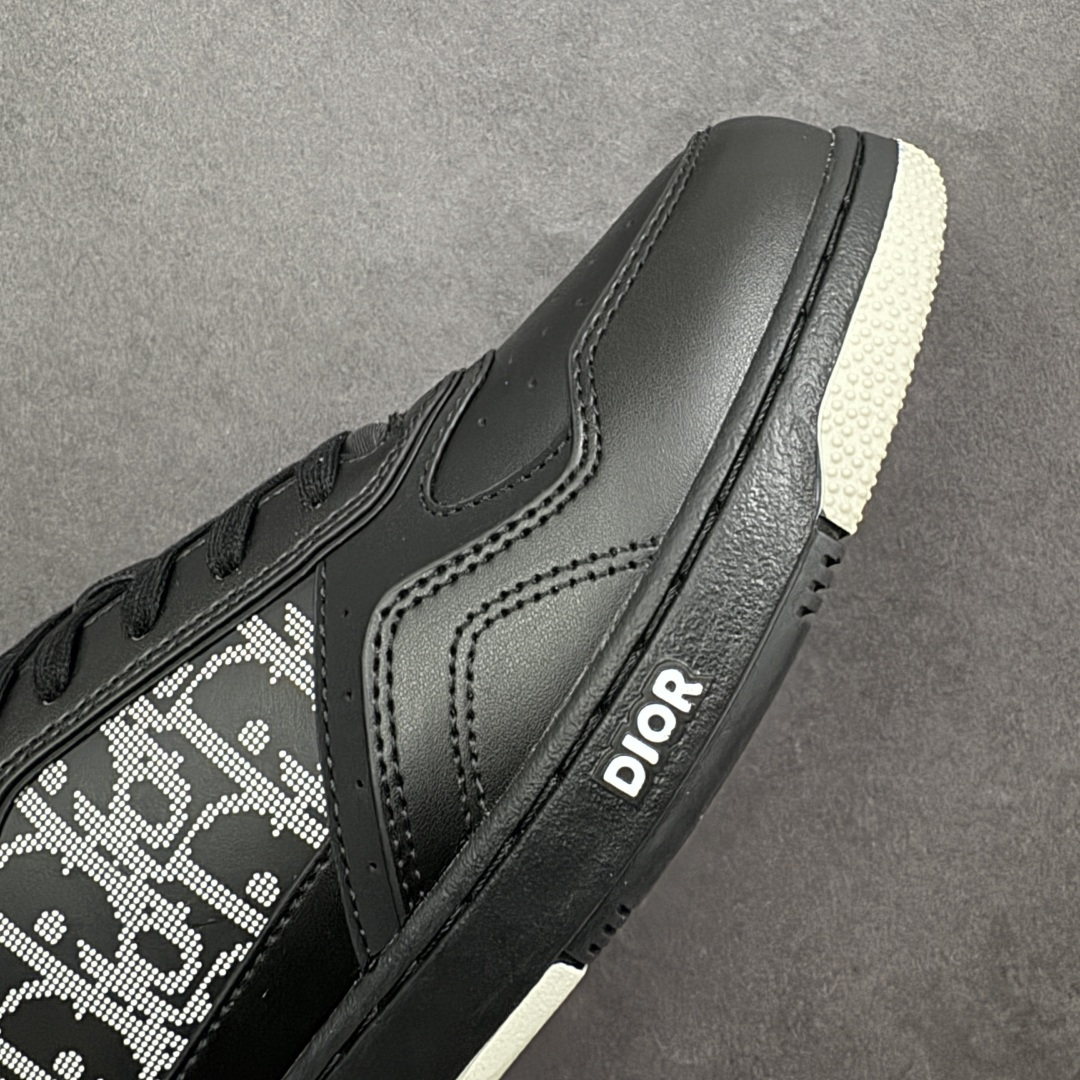 图片[5]-【YH扫描版本】DIOR B27 Low \’Dior Oblique Galaxy 迪奥 低帮 牛皮织物徽标印花低邦休闲板鞋 这款B27低帮运动鞋是该系列新品，延续Dior的经典款式。采用灰色光滑牛皮革精心制作，侧面饰以米色和黑色Obliquex印花镶片；\”CD Lcons\”造型的鞋带孔眼巧妙精致，双色橡胶鞋底、后侧鞋口和鞋跟处均带有品牌标志性细节，提升格调。时尚百搭，可为各式造型增光添彩。 货号：3SN272ZIR16536 尺码：38 39 40 41 42 43 44 45 46 编码：XSB270280-选品中心