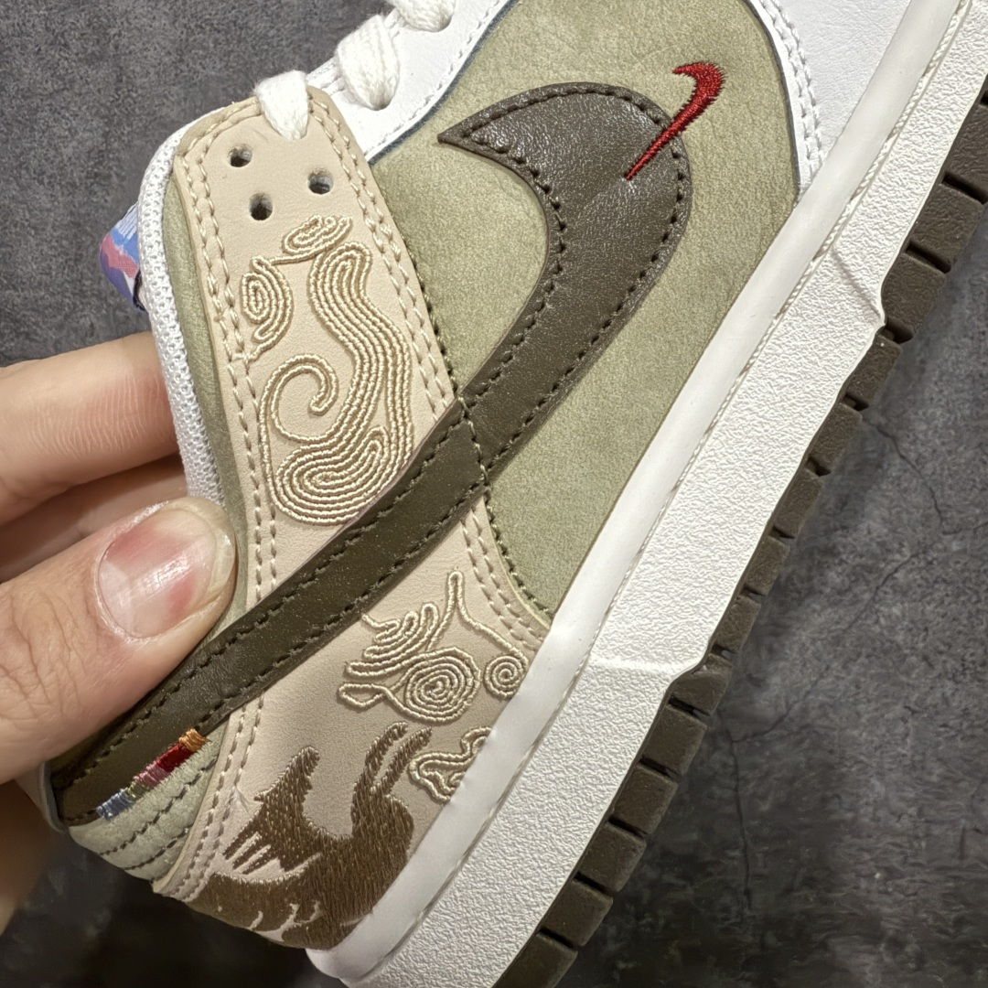 图片[3]-【Z版原厂皮】Nike SB Dunk Low“ 马年限定”周年高端定制 低帮休闲板鞋 市场唯一正确原厂皮批次 大厂纯原品质出货 区别市场错版 超高清洁度 皮料切割干净无任何毛边 细节完美 货号：IQ1118-220 尺码： 36 36.5 37.5 38 38.5 39 40 40.5 41 42 42.5 43 44 44.5 45 46 47.5-选品中心