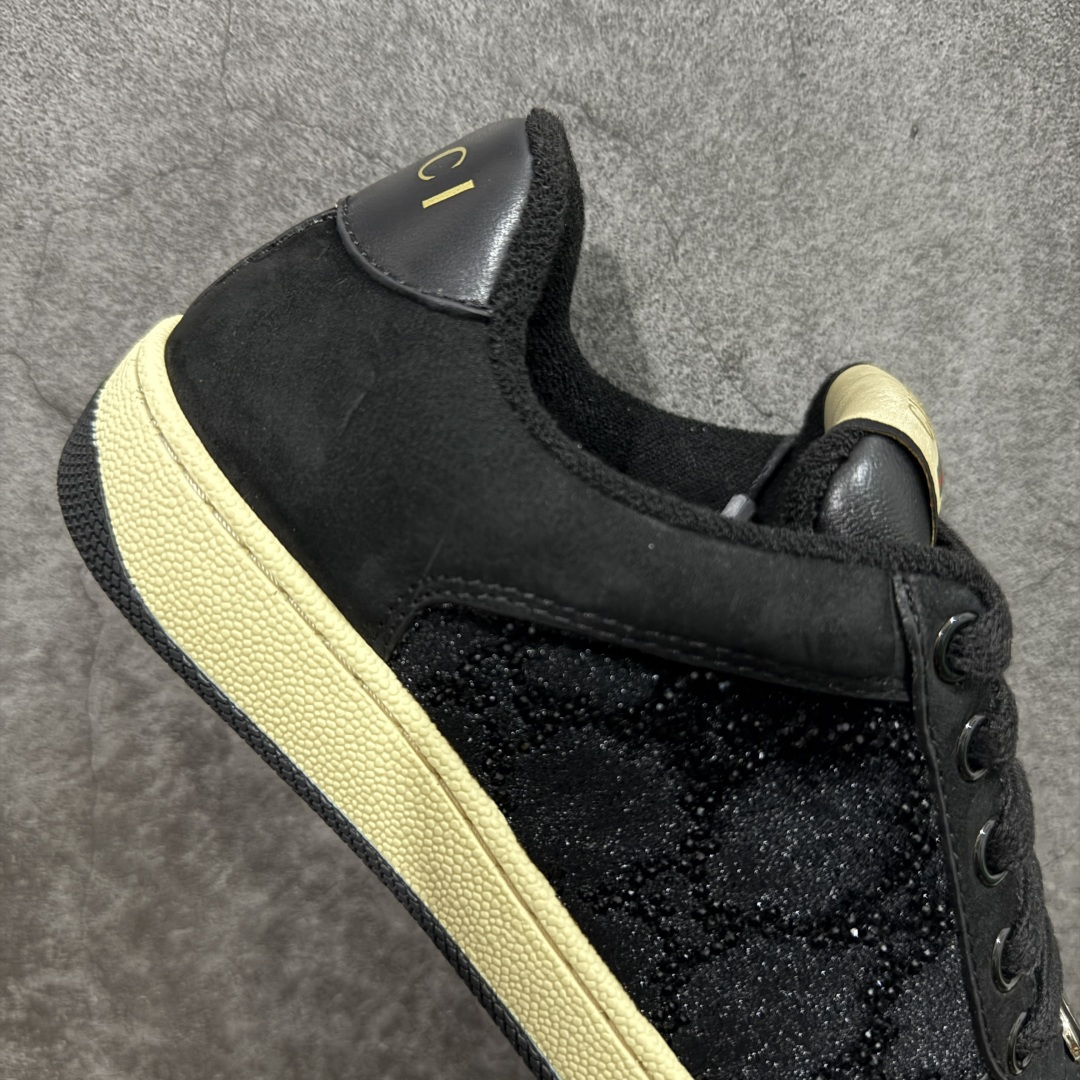 图片[7]-【专柜版/海淘代购版】Gucci做旧小脏鞋 ZP开发 原版开模 金属双G水晶圆柱形标 Gucci原版纹织带 真正水洗布标 鞋面擦色牛皮拼接经典双G布面料，皮面切口全油边封口工艺，原版毛巾布里细腻柔软更舒适透气，垫脚乳胶注塑一体，私模钢印，双色原版TPU大底(下层宽，上层窄) 配进口原版四边封干燥剂、原版18股鞋带，绿色盒子，与专柜配套包装一致 尺码：35-45-选品中心