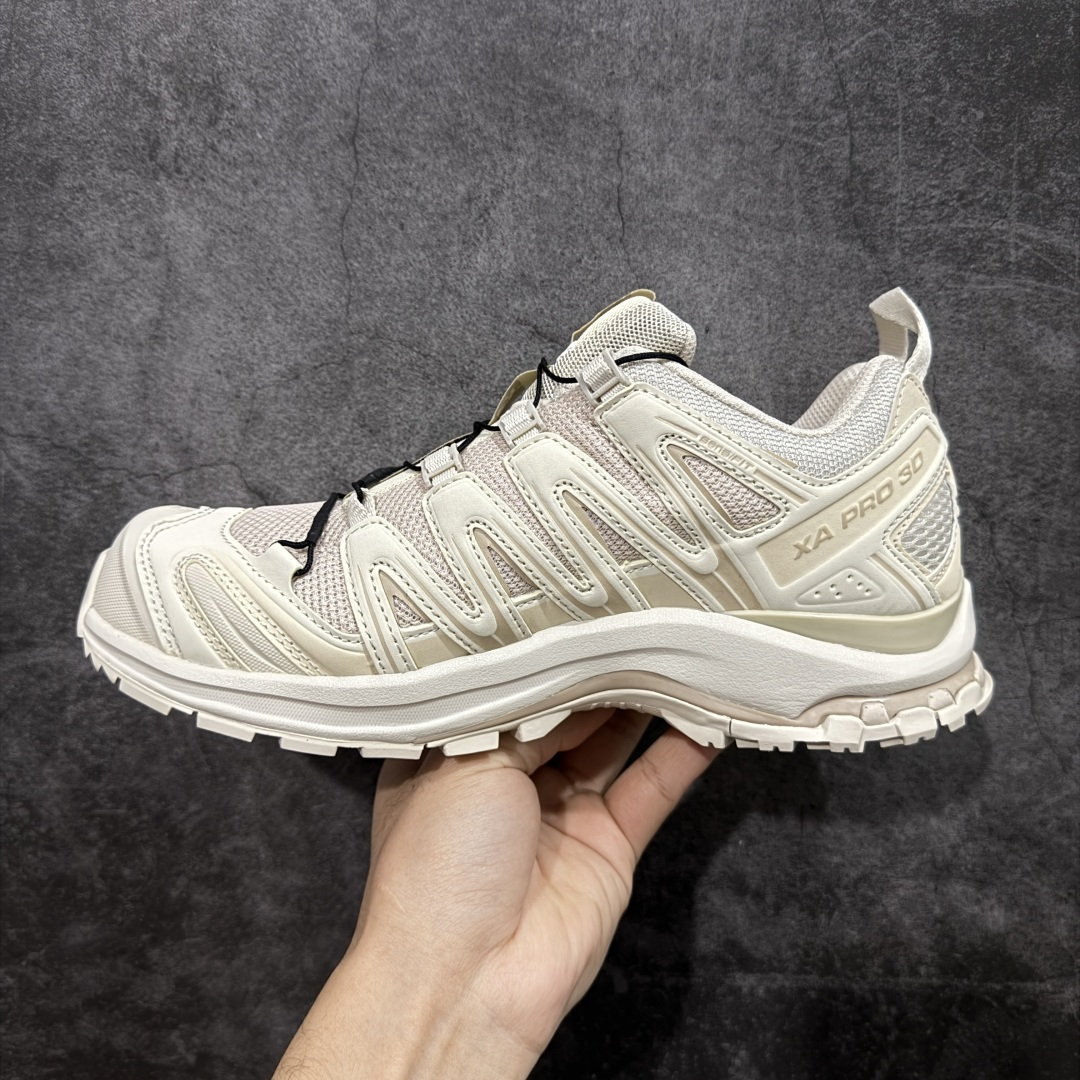 图片[2]-【GOAT纯原版】SALOMON 萨洛蒙 XA PRO 3D 户外运动 网布减震防滑透气 低帮跑步鞋 奶茶米 477396 全新品质 巅峰之作 所有配色均购物原版拆解1：1开发 原材料打造 非市场公版便宜货 私模大底 清洁度比市场所有版本都高 全套原纸板楦头开发 原厂网布配套 确保原汁原味 完美呈现版型 原档数据独家私模五层组合大底 男女鞋同步官方开发至47 原装Ortholite轻量化鞋垫 中底布带钢印编号 原厂TPU锁扣 进口港宝加持 后跟自然饱满 还原公司包裹性 鞋面采用SENSIFT贴合技术 全方位贴合包裹脚型 鞋跟部鞋底牵引设计 提供强大的抓地性能 更适应野外崎岖不平的道路 其3D ADVANCED CHASSIS底盘 材料轻量大化 钉齿设计更具稳定性 防护性 鞋底易磨损区运用CONTAGRIP高耐磨材料 应对城市硬质路面长距离跑考验 尺码：36 36.5 37.5 38 38.5 39 40 40.5 41 42 42.5 43 44 45 46 47-选品中心