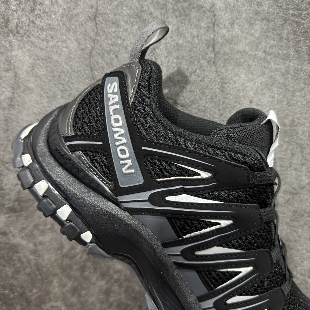 图片[7]-【GOAT纯原版】SALOMON 萨洛蒙 XA PRO 3D 户外运动 网布减震防滑透气 低帮跑步鞋 黑银赤392514 全新品质 巅峰之作 所有配色均购物原版拆解1：1开发 原材料打造 非市场公版便宜货 私模大底 清洁度比市场所有版本都高 全套原纸板楦头开发 原厂网布配套 确保原汁原味 完美呈现版型 原档数据独家私模五层组合大底 男女鞋同步官方开发至47 原装Ortholite轻量化鞋垫 中底布带钢印编号 原厂TPU锁扣 进口港宝加持 后跟自然饱满 还原公司包裹性 鞋面采用SENSIFT贴合技术 全方位贴合包裹脚型 鞋跟部鞋底牵引设计 提供强大的抓地性能 更适应野外崎岖不平的道路 其3D ADVANCED CHASSIS底盘 材料轻量大化 钉齿设计更具稳定性 防护性 鞋底易磨损区运用CONTAGRIP高耐磨材料 应对城市硬质路面长距离跑考验 尺码：36 36.5 37.5 38 38.5 39 40 40.5 41 42 42.5 43 44 45 46 47-选品中心