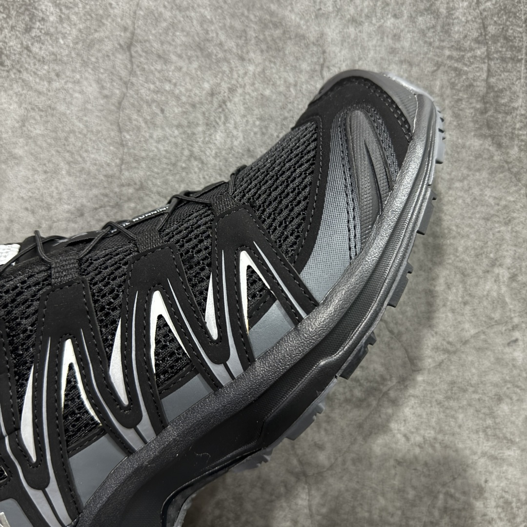 图片[6]-【GOAT纯原版】SALOMON 萨洛蒙 XA PRO 3D 户外运动 网布减震防滑透气 低帮跑步鞋 黑银赤392514 全新品质 巅峰之作 所有配色均购物原版拆解1：1开发 原材料打造 非市场公版便宜货 私模大底 清洁度比市场所有版本都高 全套原纸板楦头开发 原厂网布配套 确保原汁原味 完美呈现版型 原档数据独家私模五层组合大底 男女鞋同步官方开发至47 原装Ortholite轻量化鞋垫 中底布带钢印编号 原厂TPU锁扣 进口港宝加持 后跟自然饱满 还原公司包裹性 鞋面采用SENSIFT贴合技术 全方位贴合包裹脚型 鞋跟部鞋底牵引设计 提供强大的抓地性能 更适应野外崎岖不平的道路 其3D ADVANCED CHASSIS底盘 材料轻量大化 钉齿设计更具稳定性 防护性 鞋底易磨损区运用CONTAGRIP高耐磨材料 应对城市硬质路面长距离跑考验 尺码：36 36.5 37.5 38 38.5 39 40 40.5 41 42 42.5 43 44 45 46 47-选品中心