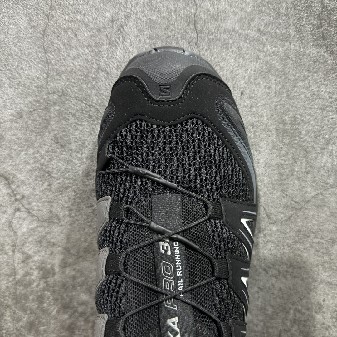 图片[5]-【GOAT纯原版】SALOMON 萨洛蒙 XA PRO 3D 户外运动 网布减震防滑透气 低帮跑步鞋 黑银赤392514 全新品质 巅峰之作 所有配色均购物原版拆解1：1开发 原材料打造 非市场公版便宜货 私模大底 清洁度比市场所有版本都高 全套原纸板楦头开发 原厂网布配套 确保原汁原味 完美呈现版型 原档数据独家私模五层组合大底 男女鞋同步官方开发至47 原装Ortholite轻量化鞋垫 中底布带钢印编号 原厂TPU锁扣 进口港宝加持 后跟自然饱满 还原公司包裹性 鞋面采用SENSIFT贴合技术 全方位贴合包裹脚型 鞋跟部鞋底牵引设计 提供强大的抓地性能 更适应野外崎岖不平的道路 其3D ADVANCED CHASSIS底盘 材料轻量大化 钉齿设计更具稳定性 防护性 鞋底易磨损区运用CONTAGRIP高耐磨材料 应对城市硬质路面长距离跑考验 尺码：36 36.5 37.5 38 38.5 39 40 40.5 41 42 42.5 43 44 45 46 47-选品中心