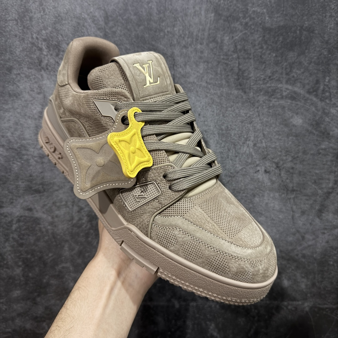 图片[3]-【XC版本】Louis Vuitton LV Trainer系列 新配色入库上架 市场货一堆的东西没必要做文案吹嘘 实拍如图 所见即所得 细节细揣摩 让你感受真正的好货 尺码： 39 40 41 42 43 44 45 46-选品中心