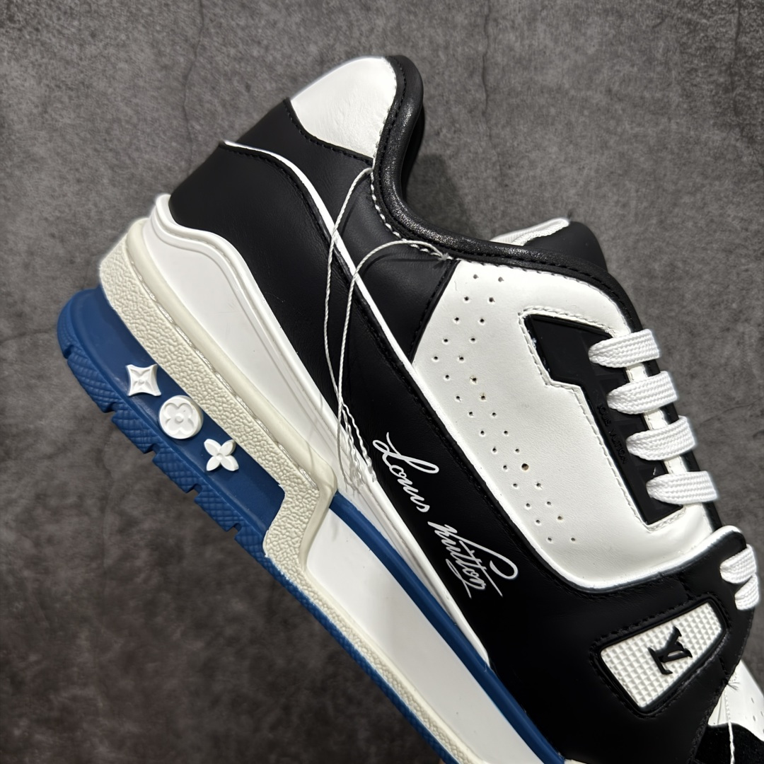 图片[7]-【YS纯原】广奢高端货 LOUIS VUITTON 路易威登 LV Trainer 休闲板鞋 ✦ 原楦原纸版开模，鞋型立体饱满 ✦ 零毛边、零溢胶、零线头瑕疵 ✦ 细节与原版一致 区分市面通货 ✦ 多层叠片＋电脑针车，针距密度一致 ✦ Monogram浮雕＋3D高频压纹 ✦ 多密度发泡中底：支撑回弹媲美专柜 ✦ 原装橡胶大底：含胶量高、纹路深、双拼接零偏差 ✦ ZP级原装包装：专柜款鞋盒＋防尘袋＋说明书 尺码：35-45-选品中心