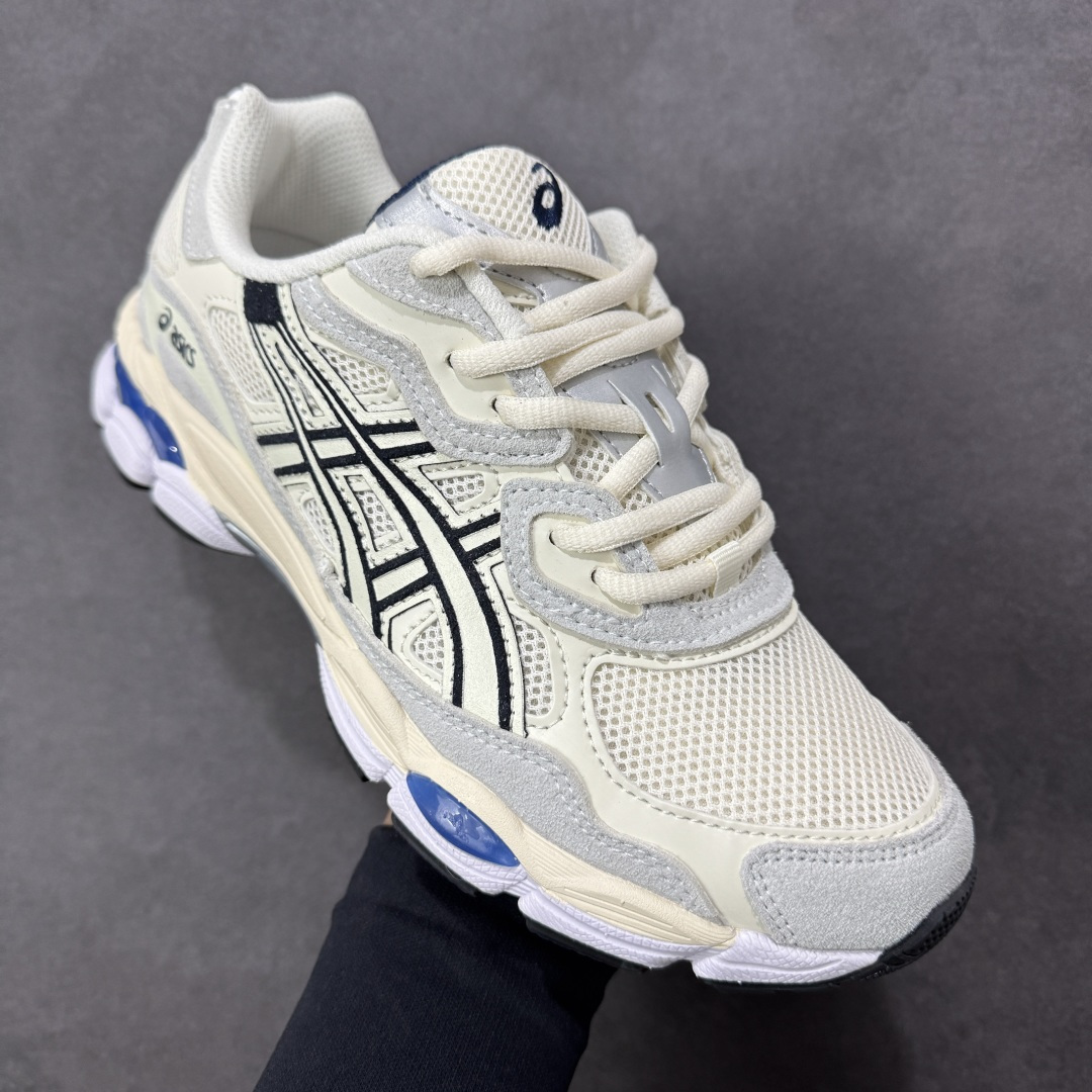 图片[3]-【公司级】AsicsGel-NYC复古单品 2025年新款 亚瑟士ASICSTIGER 新款休闲鞋 厚底街头运动休闲鞋，ASICS亚瑟士推出全新GEL-NYC，彰显纽约都市活力。这次的新系列融入了多个版本GEL的经典设计风格，广受好评。其设计灵感来源于GEL-NIMBUS 3,GEL-MC PLUS V 和 GEL-CUMULUS 16 这些往日经典鞋款。GEL-NYC使用GEL-CUMULUS 16鞋款的鞋楦设计,展现了独特的现代化美学。鞋底采用了轻质发泡材料,并在后跟和前掌处采用了ASICS亚瑟士核心科技——GEL缓震胶,赋予鞋款强大的缓冲性能,提供了更柔软舒适的穿着体验。而在原有设计的启发之上,此次鞋款采用更贴合当今潮流趋势的材料和创新技术,展现出纽约充满活力的都市精神。 货号：1203A788-101 尺码：36-46（半） 编码：FSB220230-选品中心