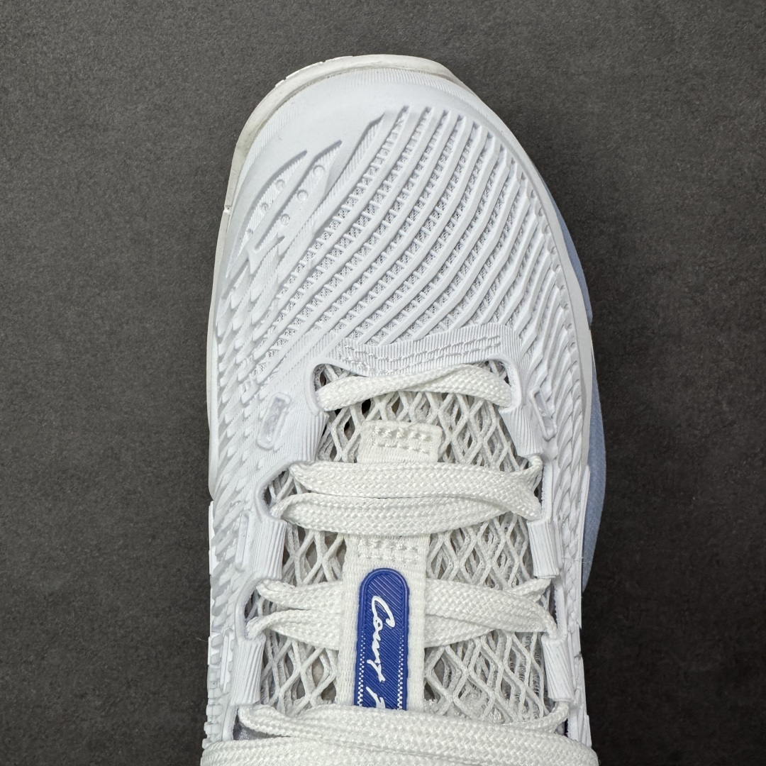 图片[8]-【公司级】Asics Court FF 3 Novak 织物合成革 防滑耐磨透气 低帮 网球鞋 COURT FF 3鞋面采用PU支撑裁片，提供了横向和纵向移动的灵活性的同时提升了足部移动时的稳定性；袜套式鞋口设计，提供很好的包裹性；分离式中足稳定片，改善扭转刚度，增加制动力和推进力；分离式后掌，增大触地面积之余，能够减少滑步耗时，降低身体负荷。 货号： 1041A522-967 尺码：36-47 含半码 编码：FSB260270-选品中心