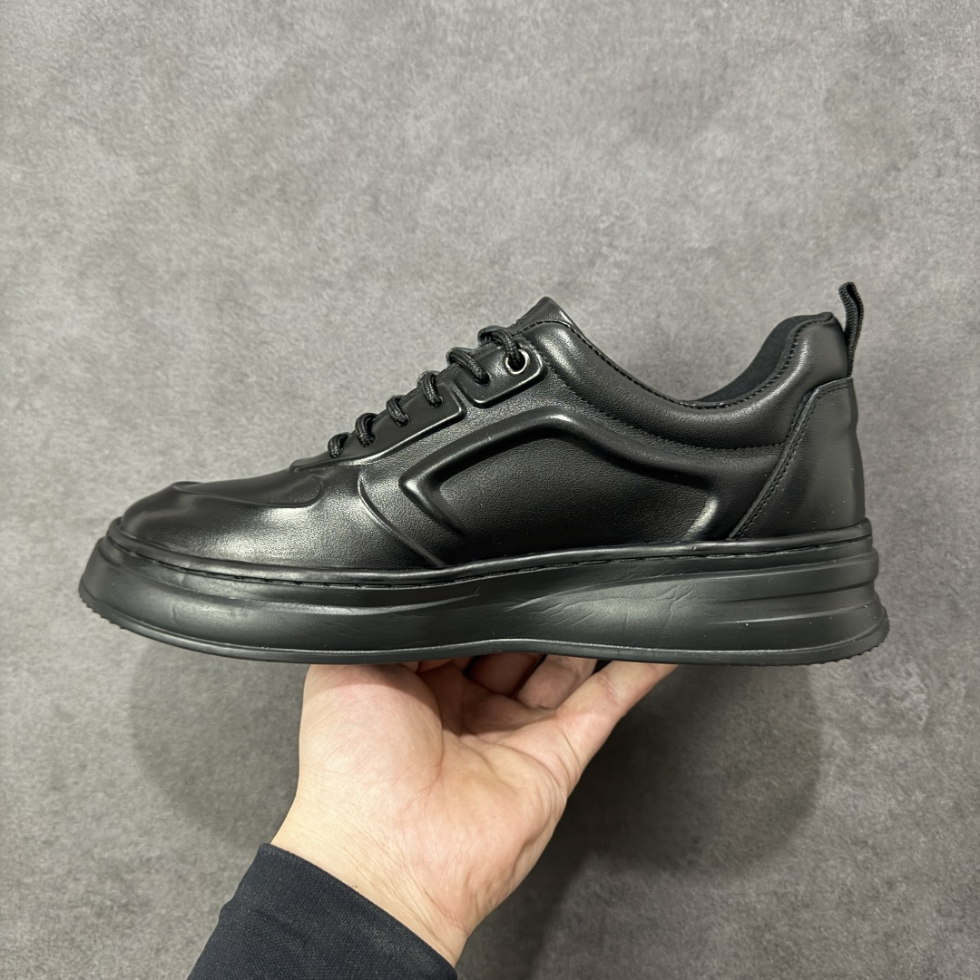 图片[2]-【广东纯原版本】Ecco/爱步 Biom皮面系列25新款 舒适百搭时尚运动健步鞋 防水款 经典和现代工艺品质融合 精选意大利小牛皮面料 舒适性相当不错 版型楦型非常到位上脚 专柜热销款 独有鞋型设计 特有Logo车边 特别有型 北欧风格 舒适 休闲保暖 超弹性 耐磨 减震 按摩大底(PU+TPU 组合）经典潮流 随意搭配 尺码：39 40 41 42 43 44 （标准码）-选品中心