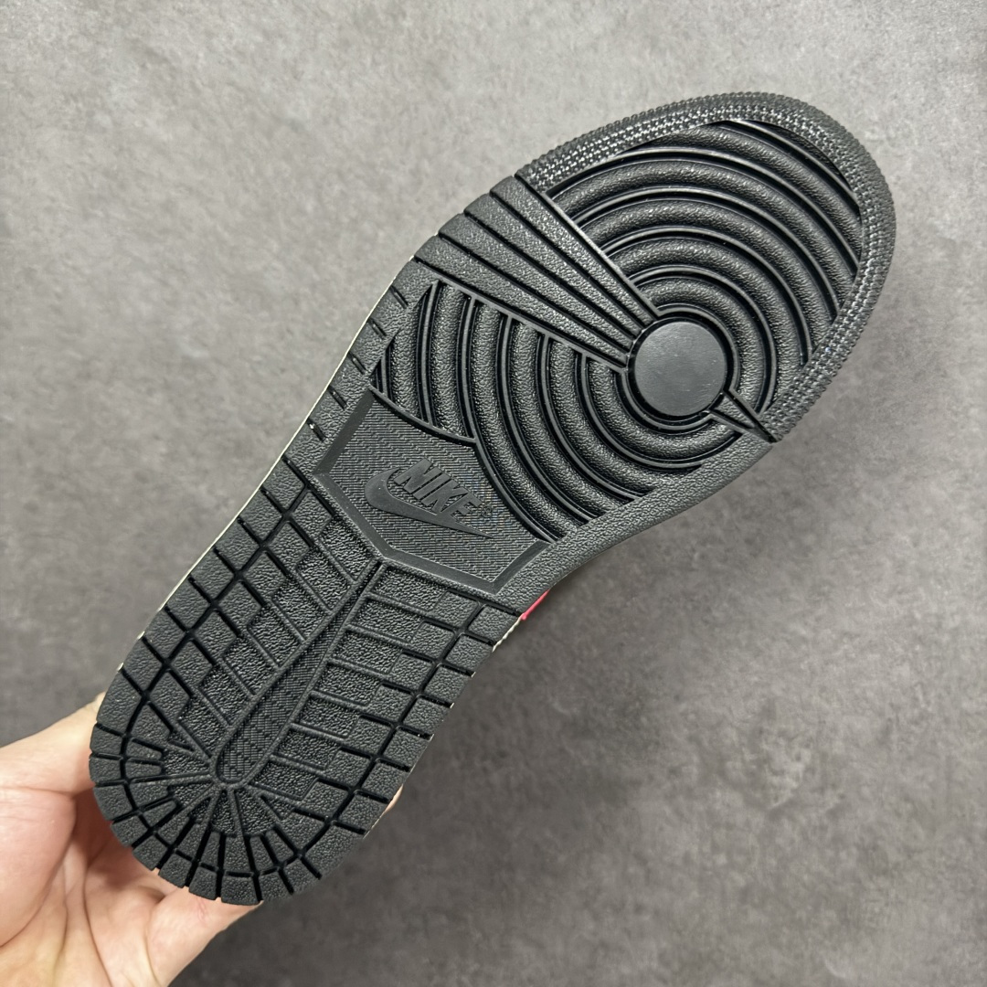 图片[9]-【K版纯原】Air Jordan AJ1 Low 低帮 DC0774-107 全新流水线出品 市场第二梯队最强版 全部原鞋开发 原楦原纸板开发 全鞋电脑针车 原厂内置全掌气垫 原盒内在原标 唯一Zp原版鞋带绑法 免检产品 全新2022版型 全头层皮料 完美零毛边处理 原厂配置全掌气垫 价格定位良心 新配色陆续出货 尺码： 36-46带半码-选品中心