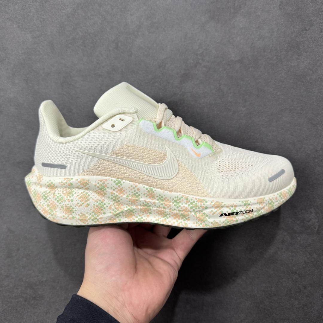 【公司级】Nike Pegasus 41 代飞马专业跑鞋 鞋面采用外层由韧性纱线+内层网眼布的设计，在确保稳定性和耐久性的同时，也保证了贴合舒适及透气性能 此外，鞋带孔也从飞线变为全新板带设计，提供更加舒适的锁定贴合 中底方面为 全掌react泡棉+内嵌前后掌双Zoom Air气垫的配置组合，经典的华夫格大底则能确保抓地 尺码：36-46带半码 货号：HM5539-133 编码：LNHB210220-选品中心