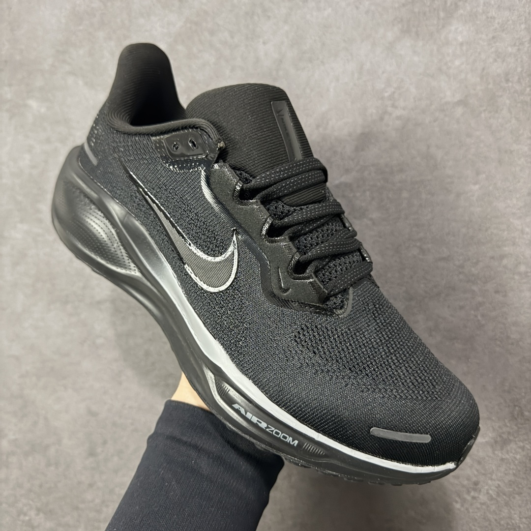 图片[3]-【公司级】Nike Pegasus 41 Air Zoom 轻盈舒适耐磨 低帮 气垫 休闲跑步鞋 – 鞋面设计：采用轻盈透气的工程网眼设计，能快速排出湿气，保持脚部干爽。Dynamic Midfoot Fit系统将鞋带与内部中足板带相连，提供良好的支撑和包裹性 – 外底特点：经典橡胶外底结合华夫格底纹，抓地力强，在各种路面上都能提供稳定的摩擦力，不易打滑，同时也具备良好的耐磨性，可延长鞋子使用寿命 。 货号：FD2723-002 尺码：36-46带半码 编码：LNHB210220-选品中心