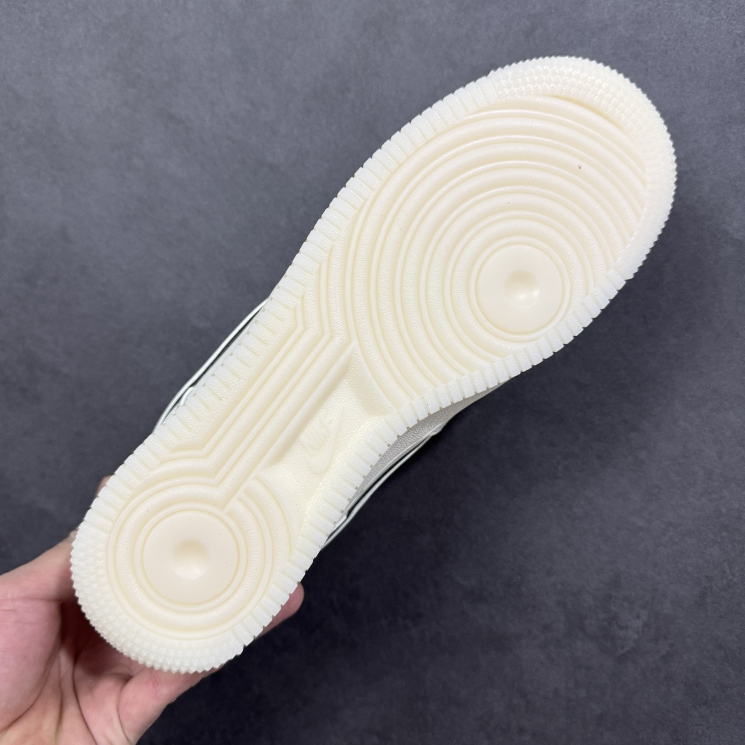 图片[9]-【定制版】Nike Air Force 1\’07 Low 联名 沙褐藏蓝 空军一号低帮休闲板鞋 SM6668-133 #原楦头原纸板 原装鞋盒 定制五金配件 内置全掌气垫 原厂鞋底 尺码：36-45（半） 编码：HXSB310320-选品中心