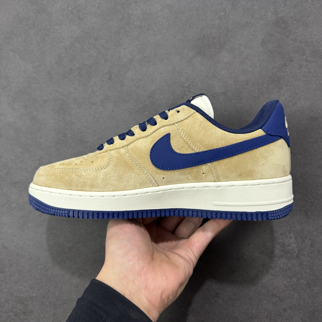图片[2]-【定制版】Nike Air Force 1\’07 Low 联名 沙褐藏蓝 空军一号低帮休闲板鞋 FQ3545-300  #原楦头原纸板 高端定制鞋盒 原厂鞋底 超高清洁度 细节完美  尺码：36 36.5 37.5 38 38.5 39 40 40.5 41 42 42.5 43 44 44.5 45 编码：HXSB310320-选品中心